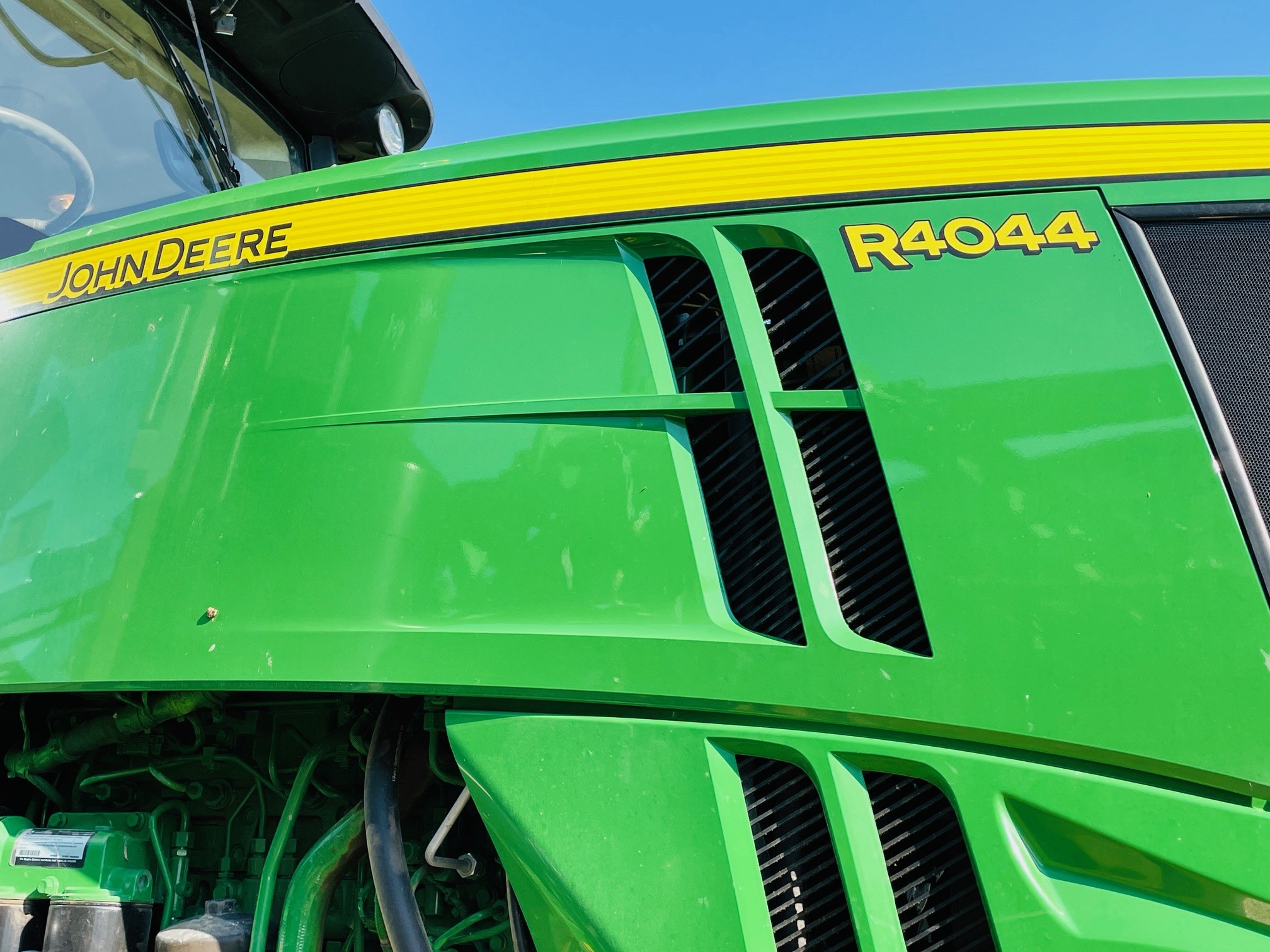 2019 John Deere R4044 Sprayer