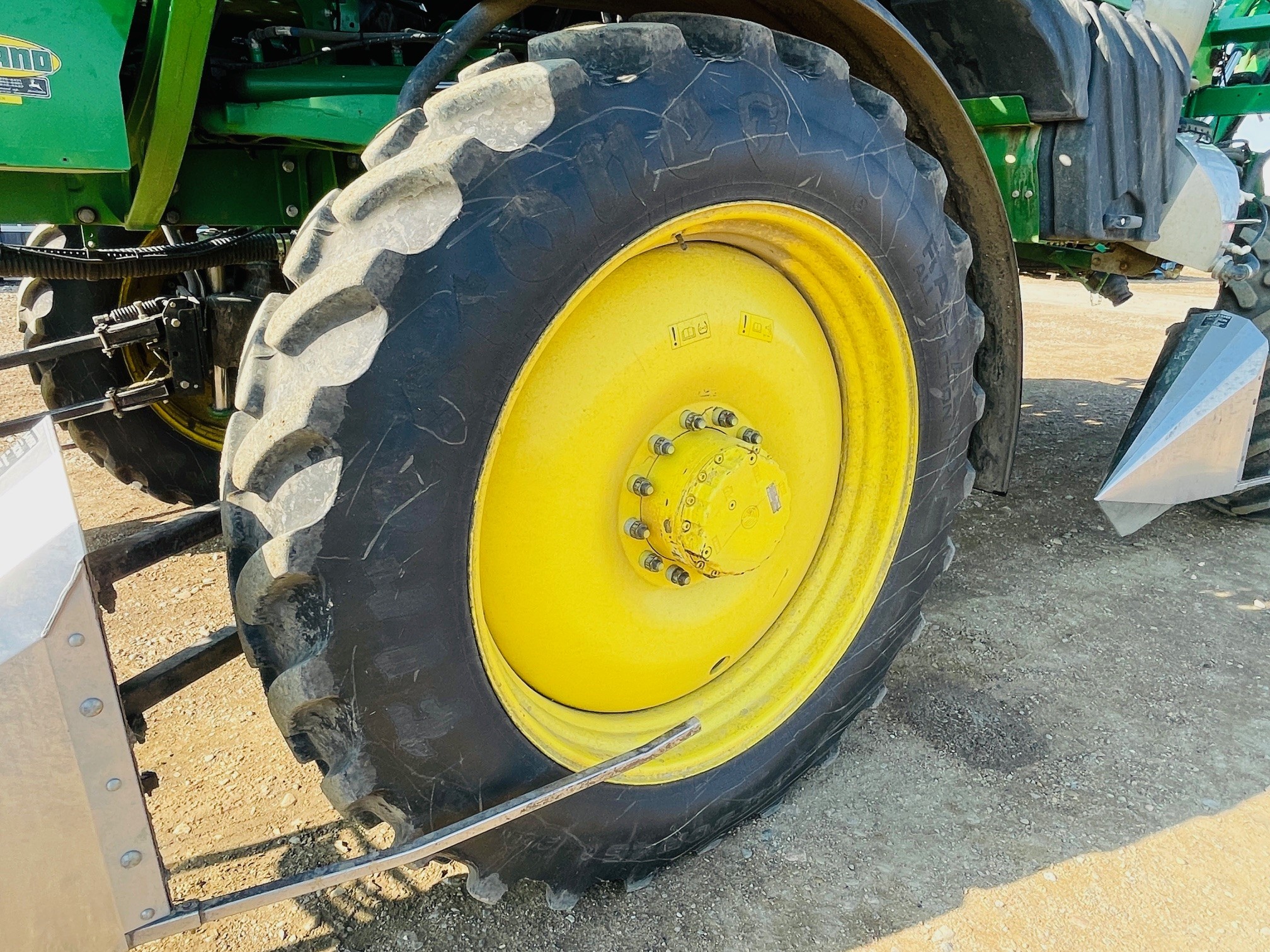 2019 John Deere R4044 Sprayer