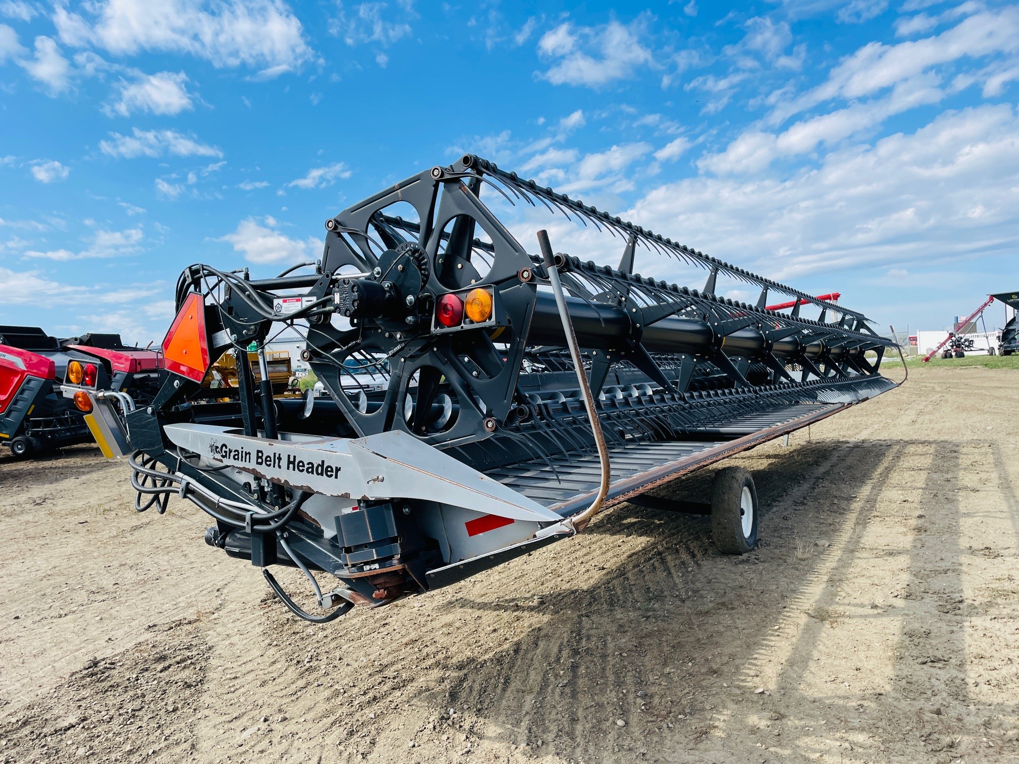 2012 Honey Bee SP36 Header Combine