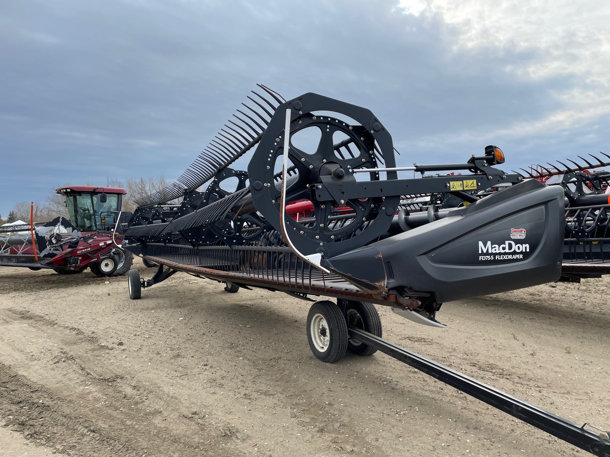 2016 MacDon FD75-35 Header Combine