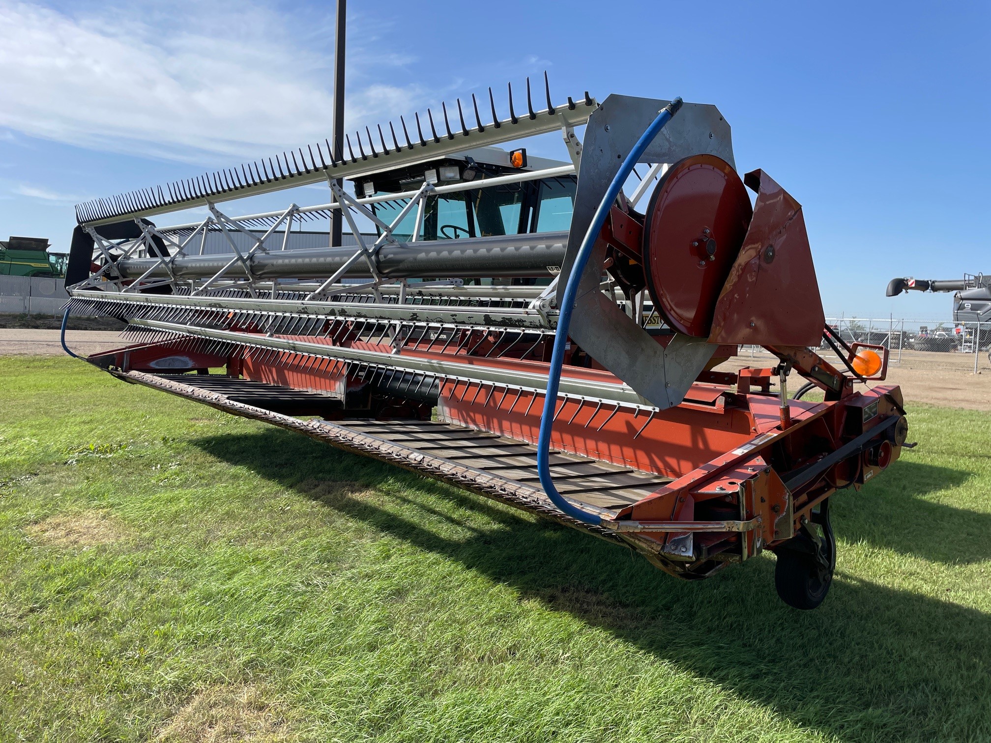 1999 Hesston 8110S Swather