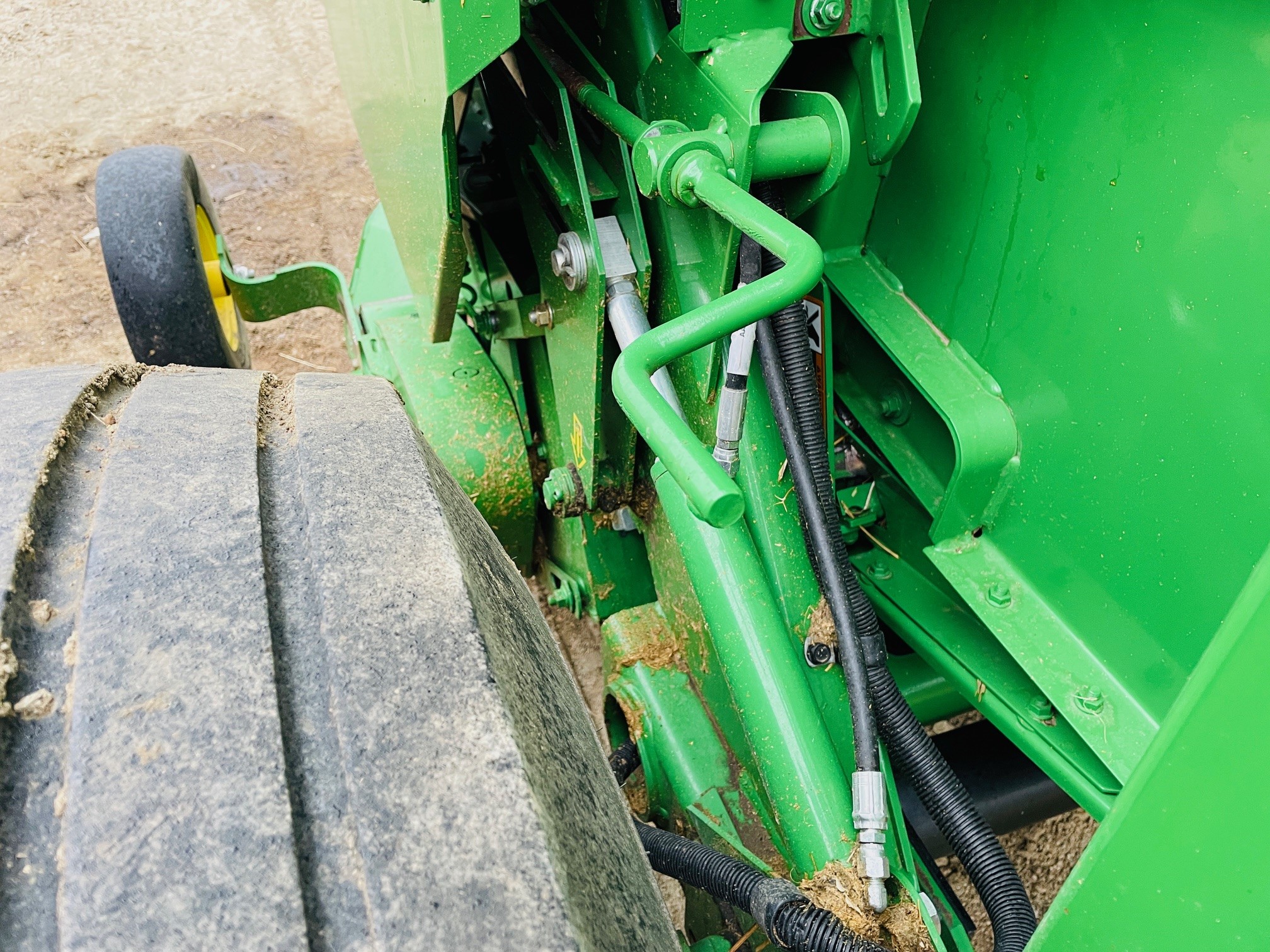 2015 John Deere 569 Baler/Round