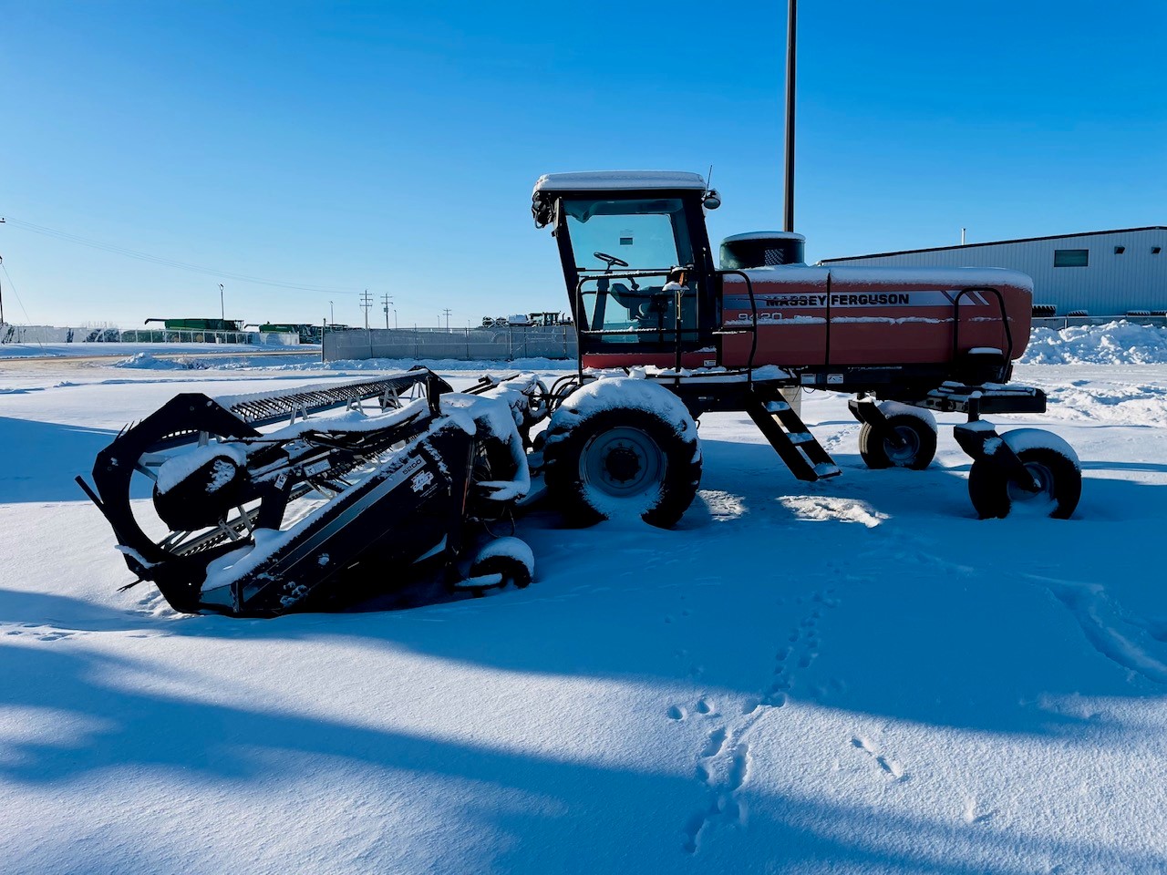 2006 Massey Ferguson 9420 Swather