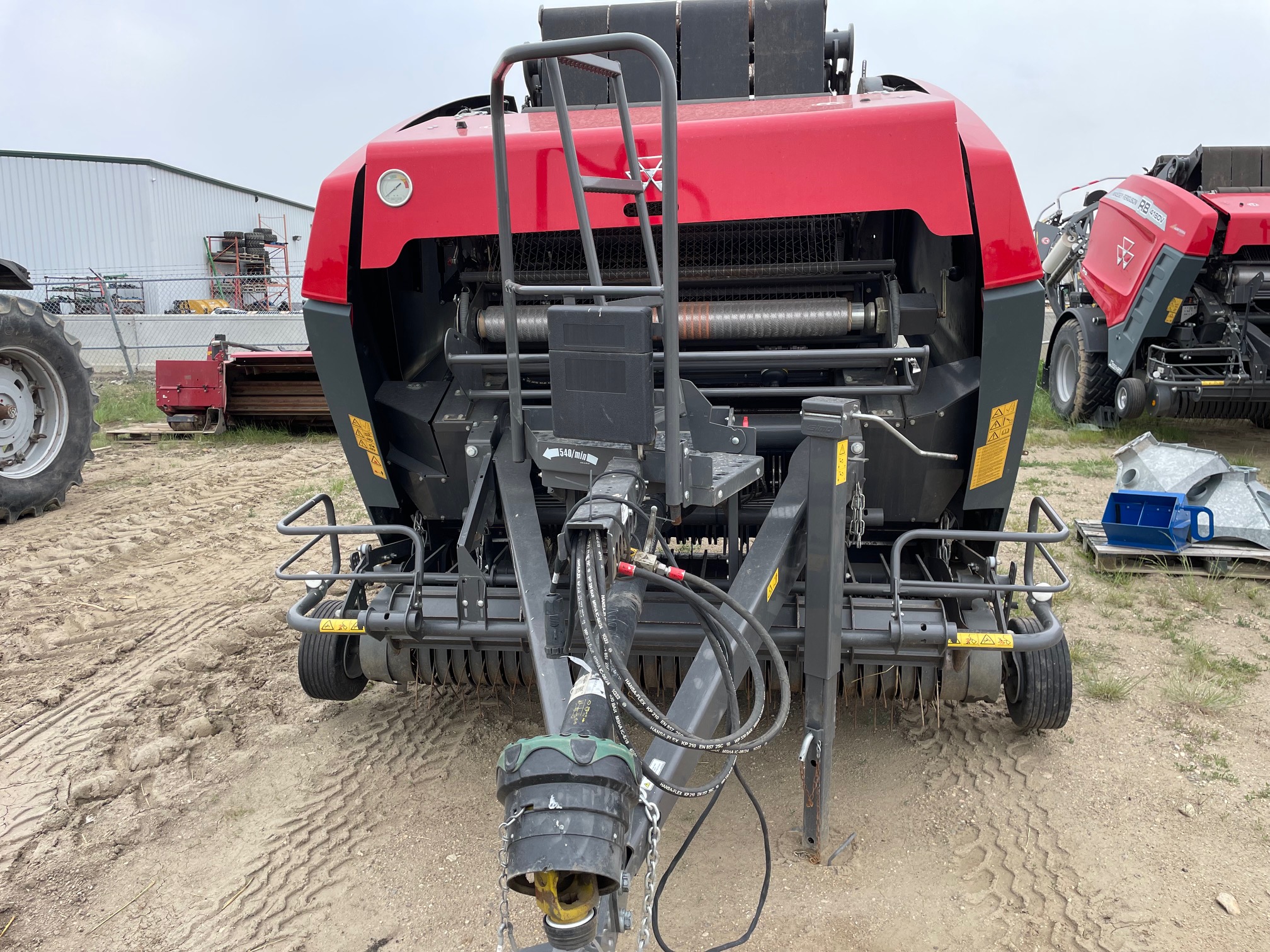 2022 Massey Ferguson 4180V Baler/Round