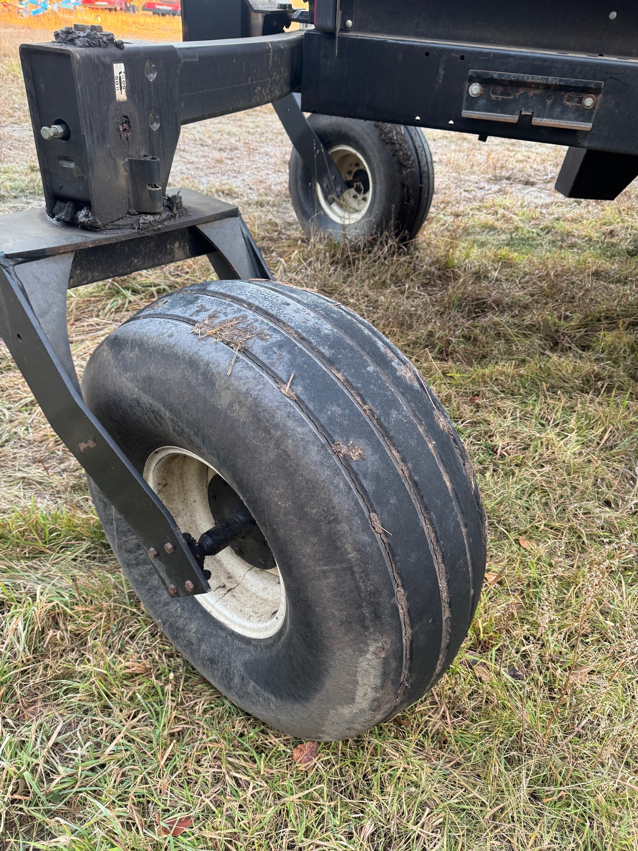 2006 MacDon 2952I Swather