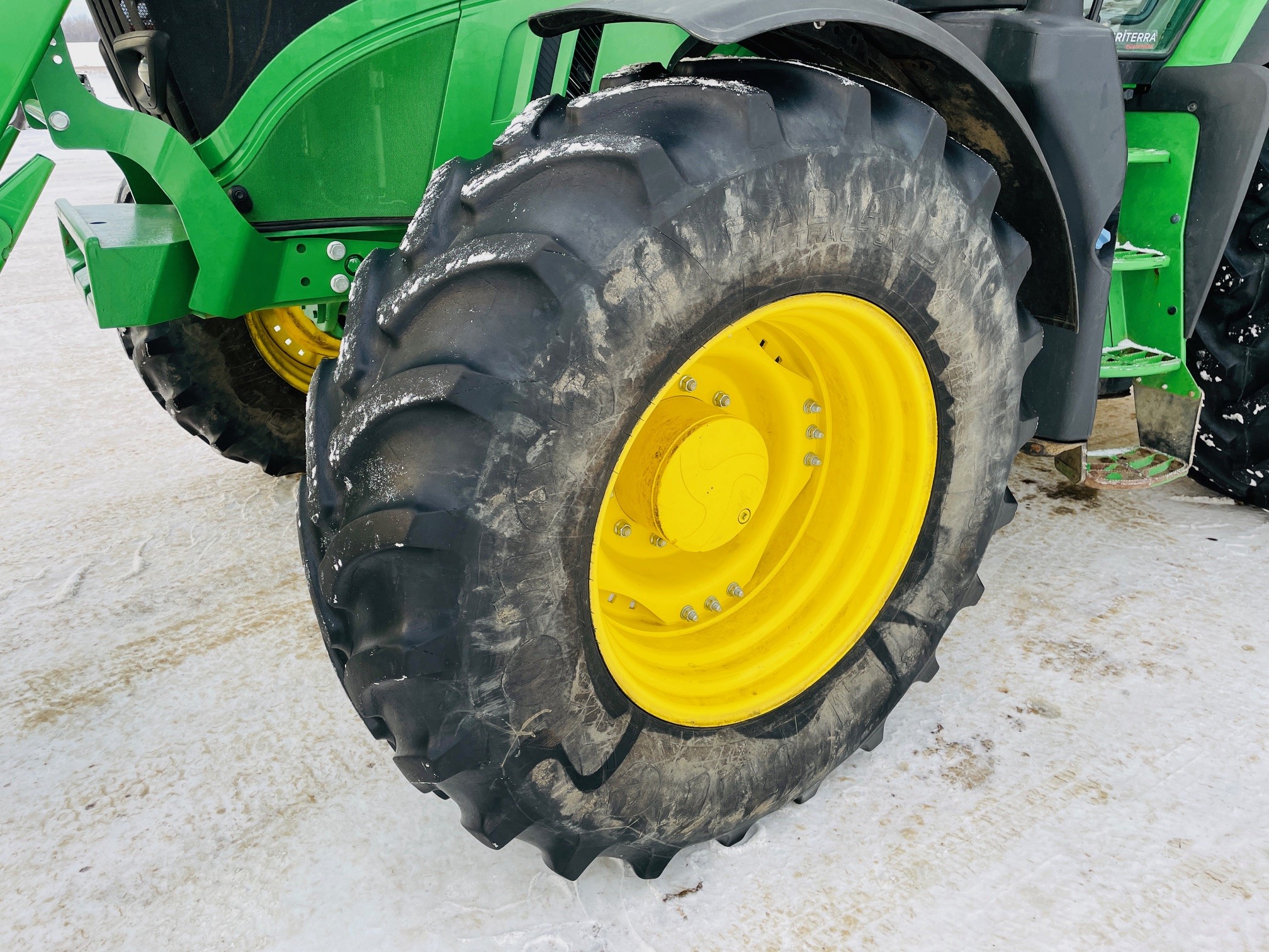 2019 John Deere 6175R Tractor