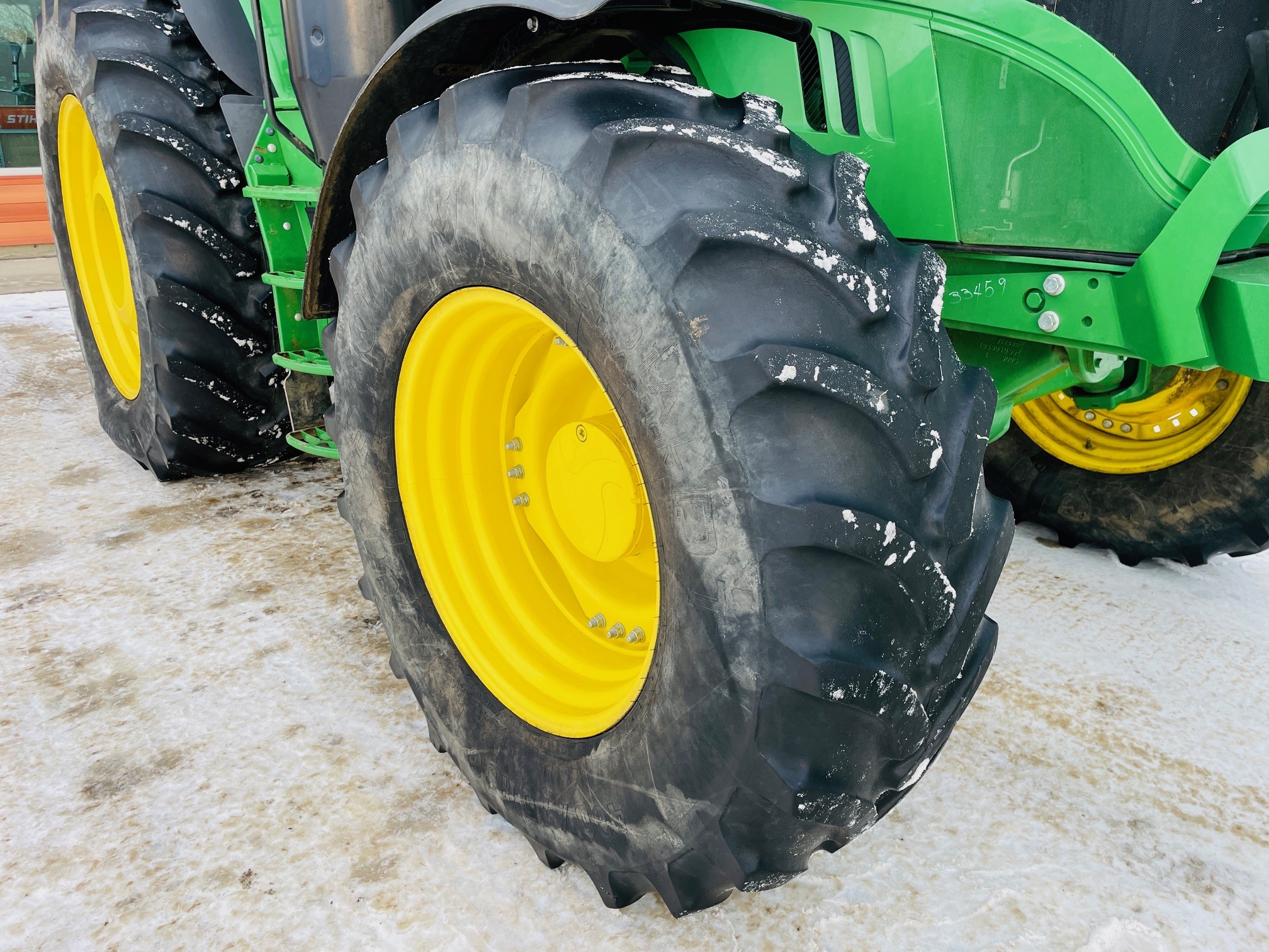 2019 John Deere 6175R Tractor