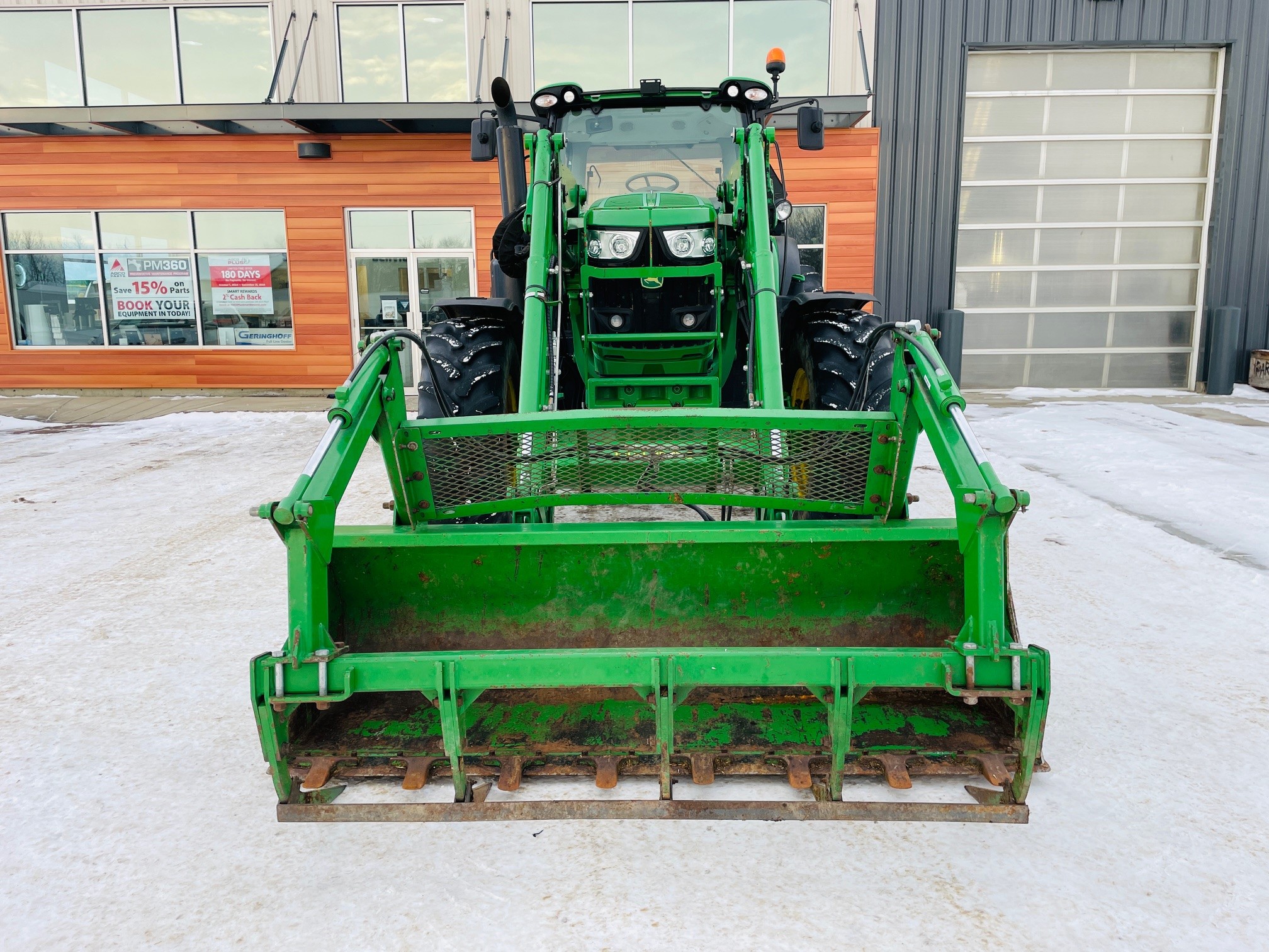 2019 John Deere 6175R Tractor