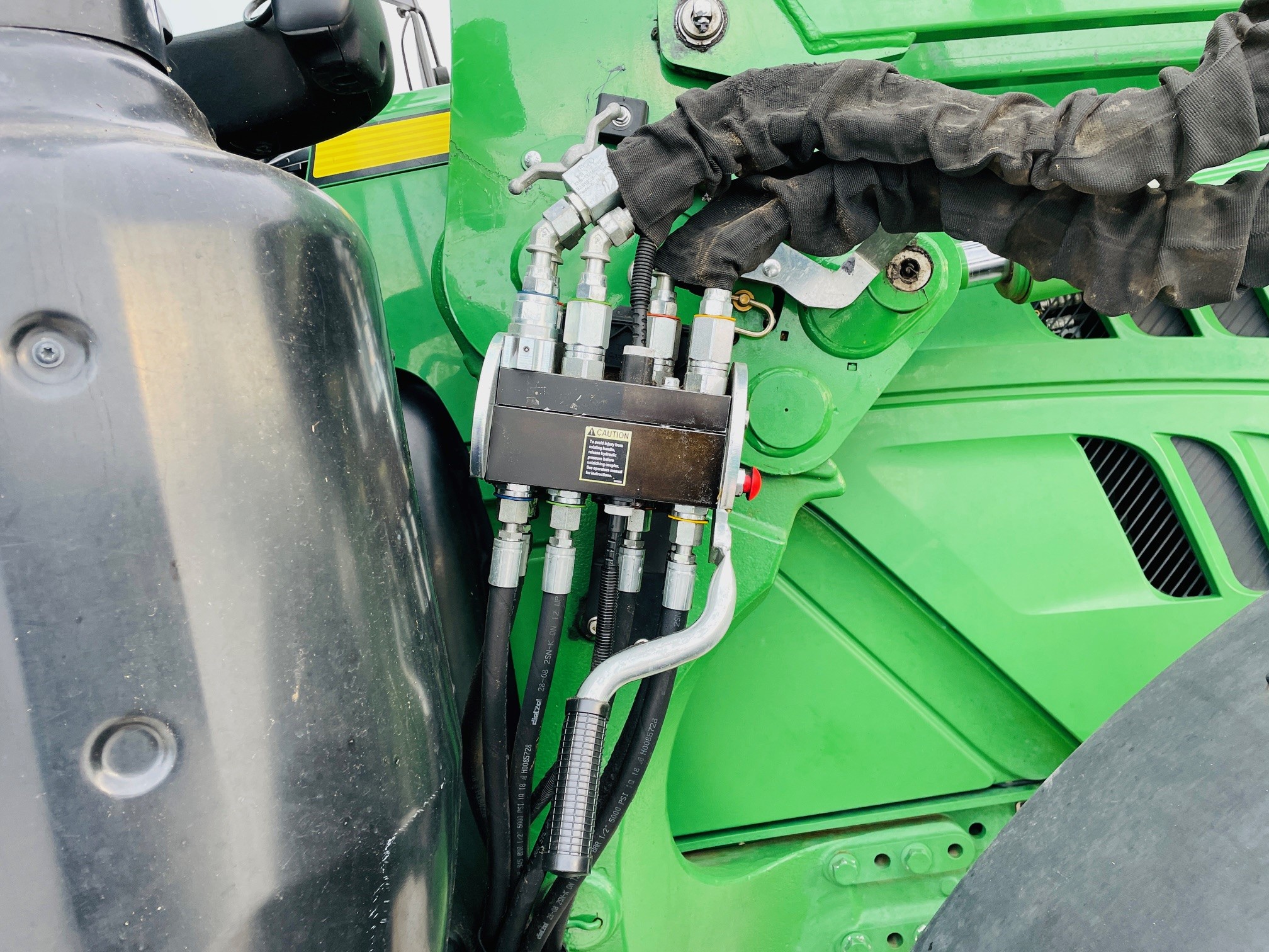 2019 John Deere 6175R Tractor