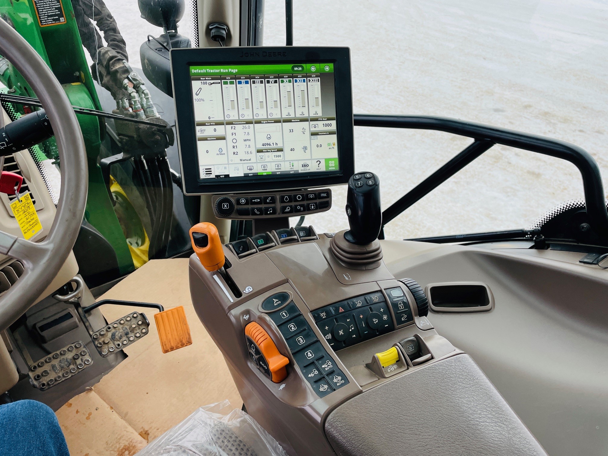 2019 John Deere 6175R Tractor