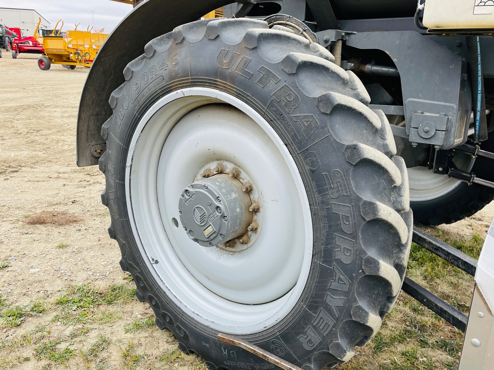 2012 RoGator RG1100 Sprayer