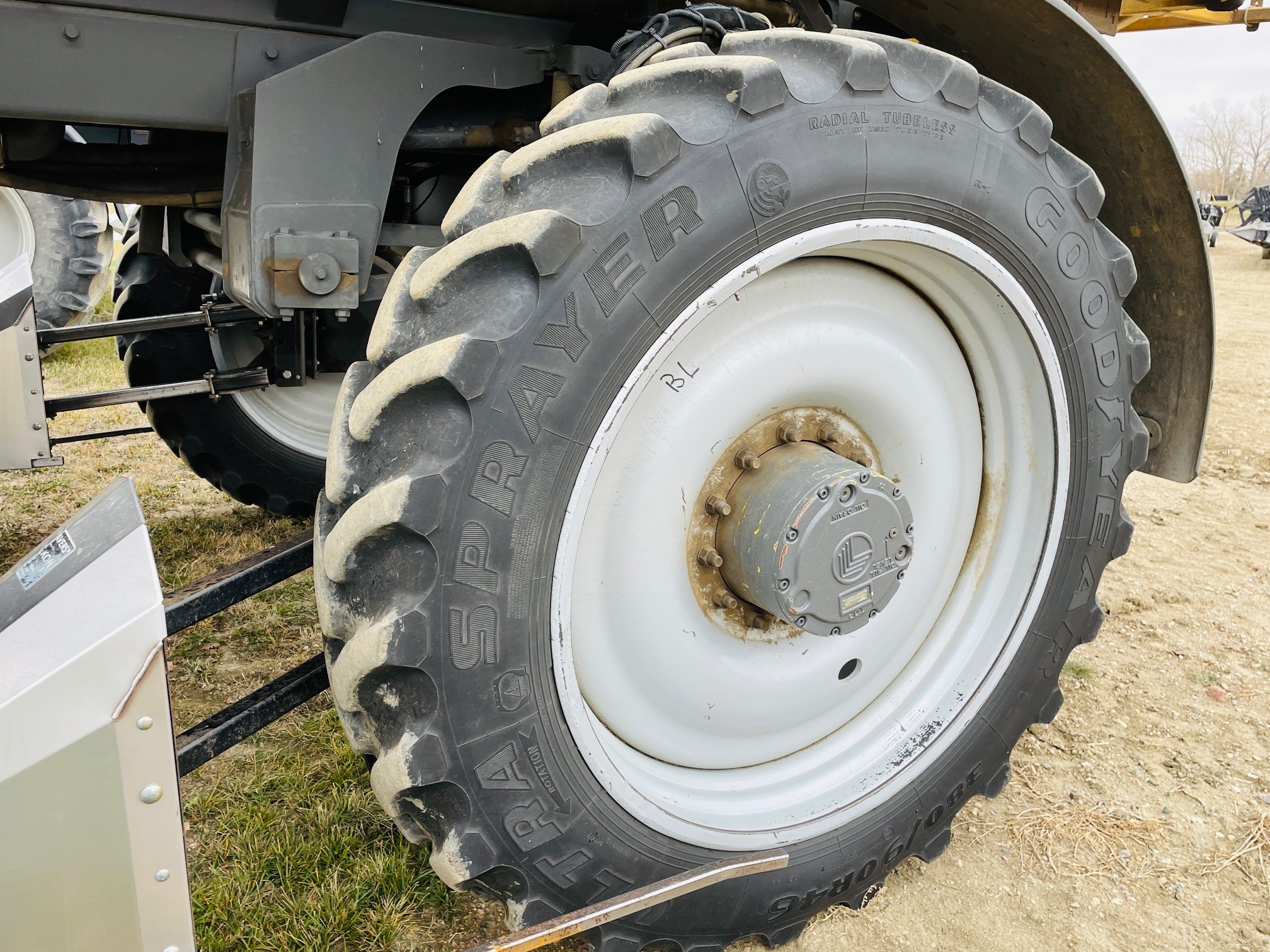 2012 RoGator RG1100 Sprayer