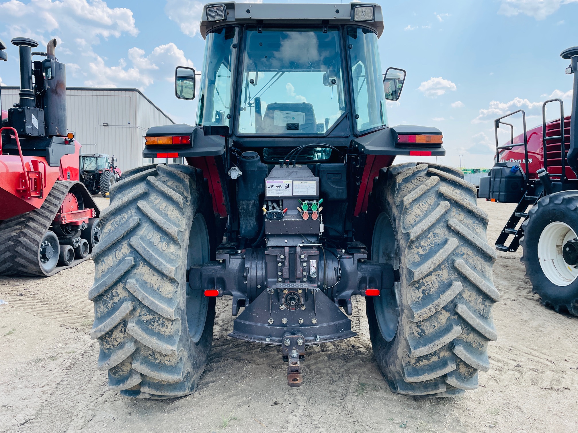 1997 Massey Ferguson 8140 Tractor Loader