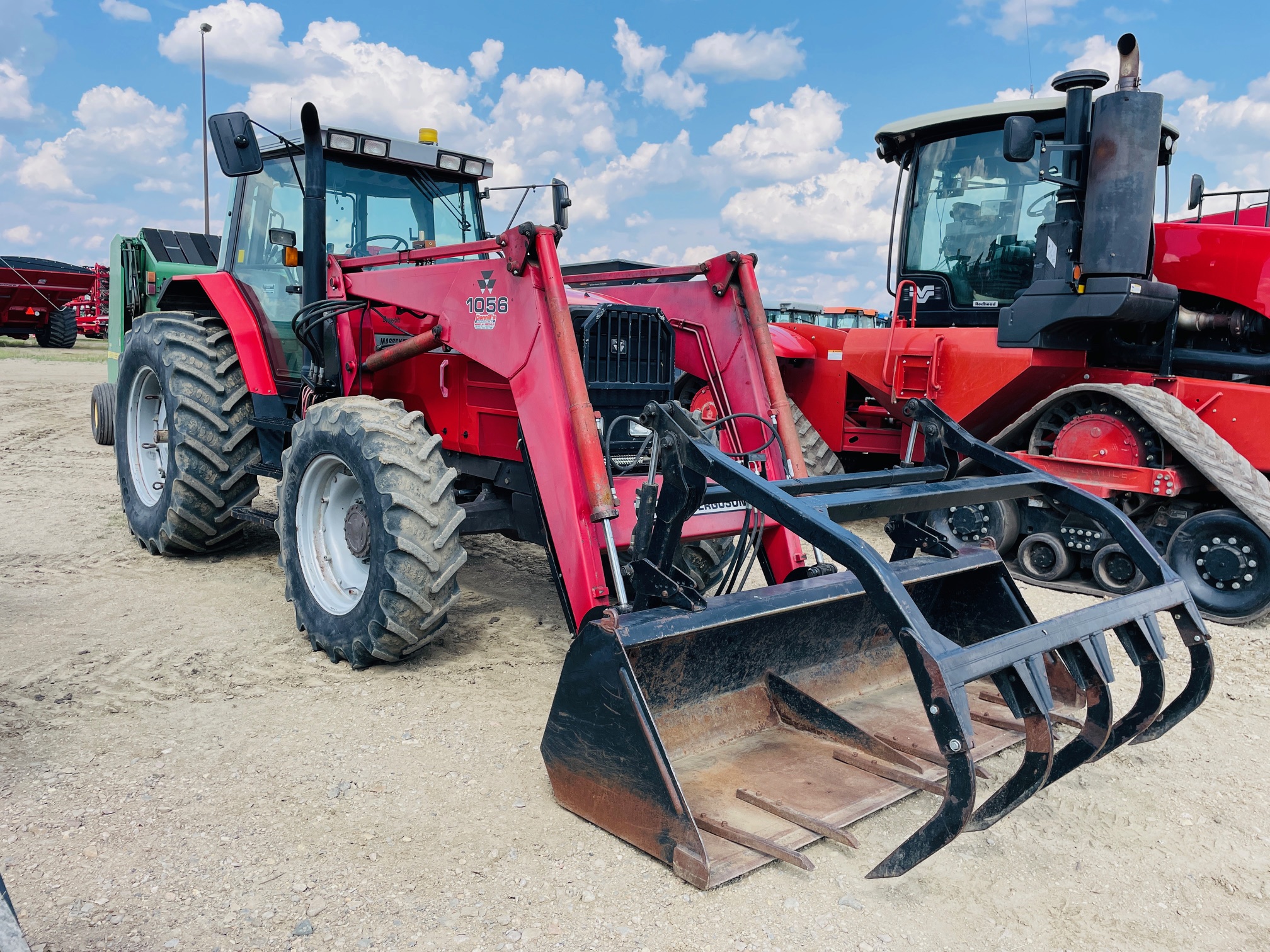 1997 Massey Ferguson 8140 Tractor Loader
