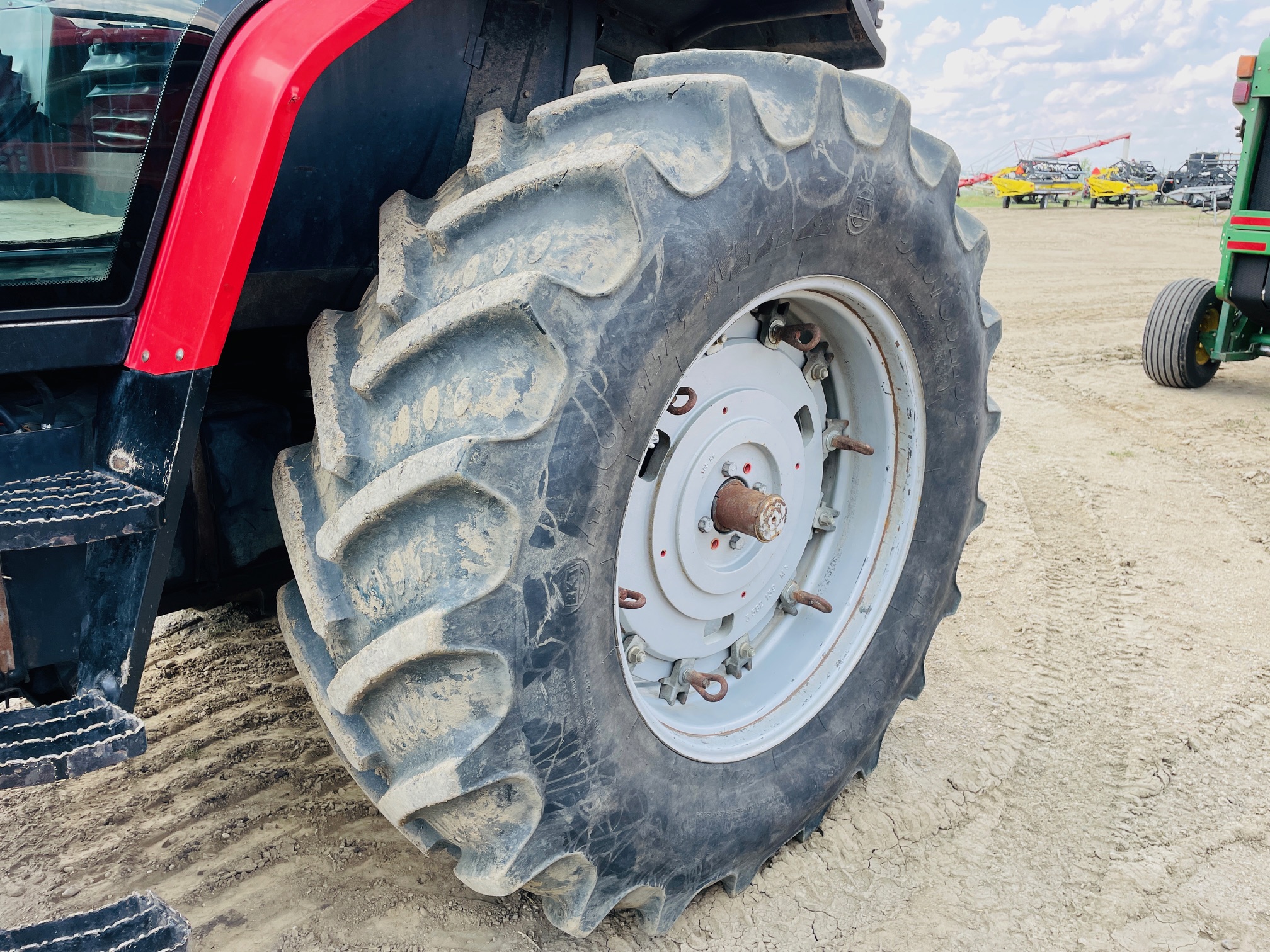 1997 Massey Ferguson 8140 Tractor Loader
