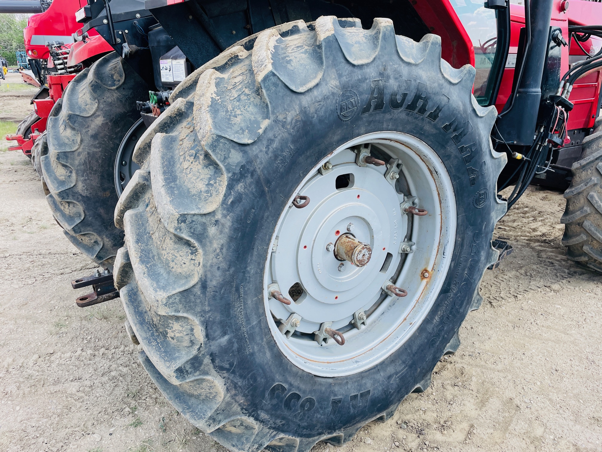 1997 Massey Ferguson 8140 Tractor Loader