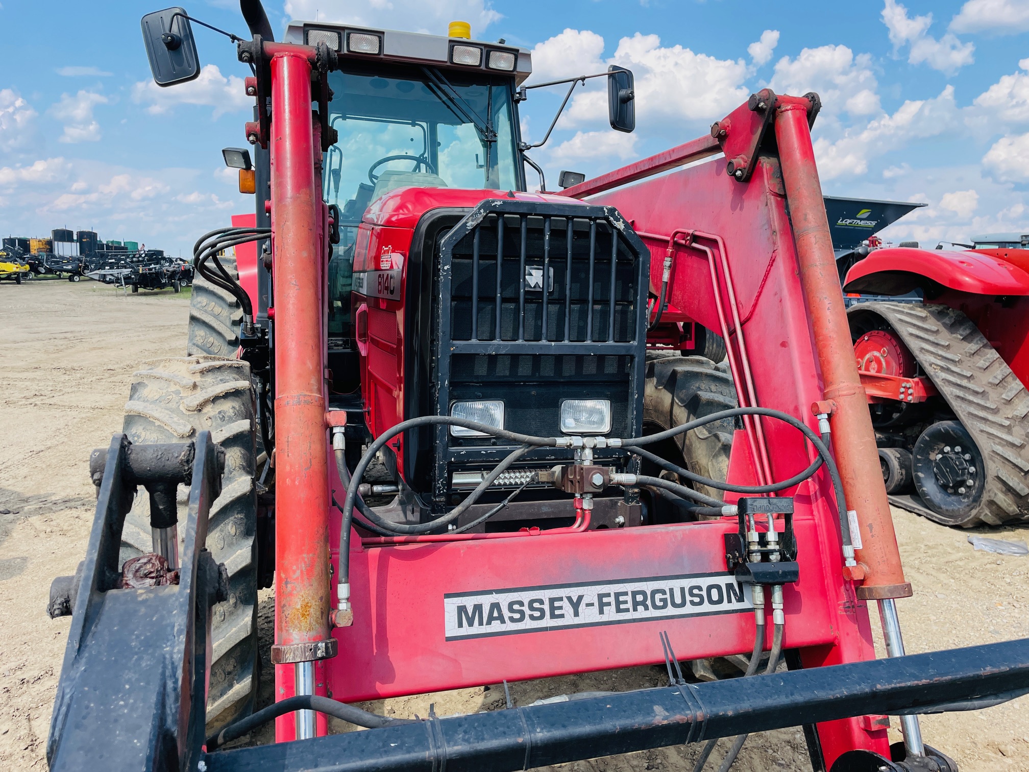 1997 Massey Ferguson 8140 Tractor Loader