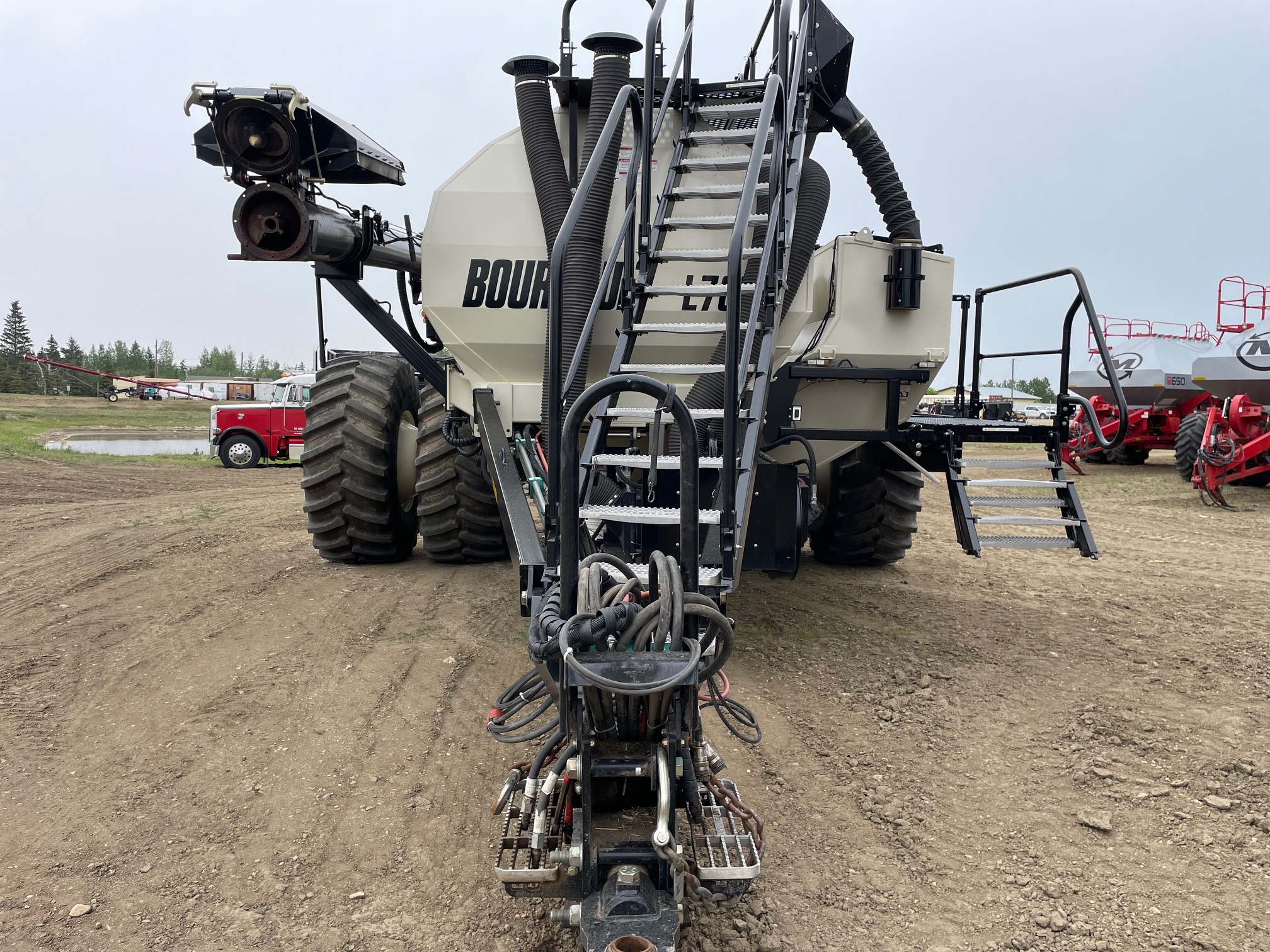2018 Bourgault L7800 Air Tank/Cart