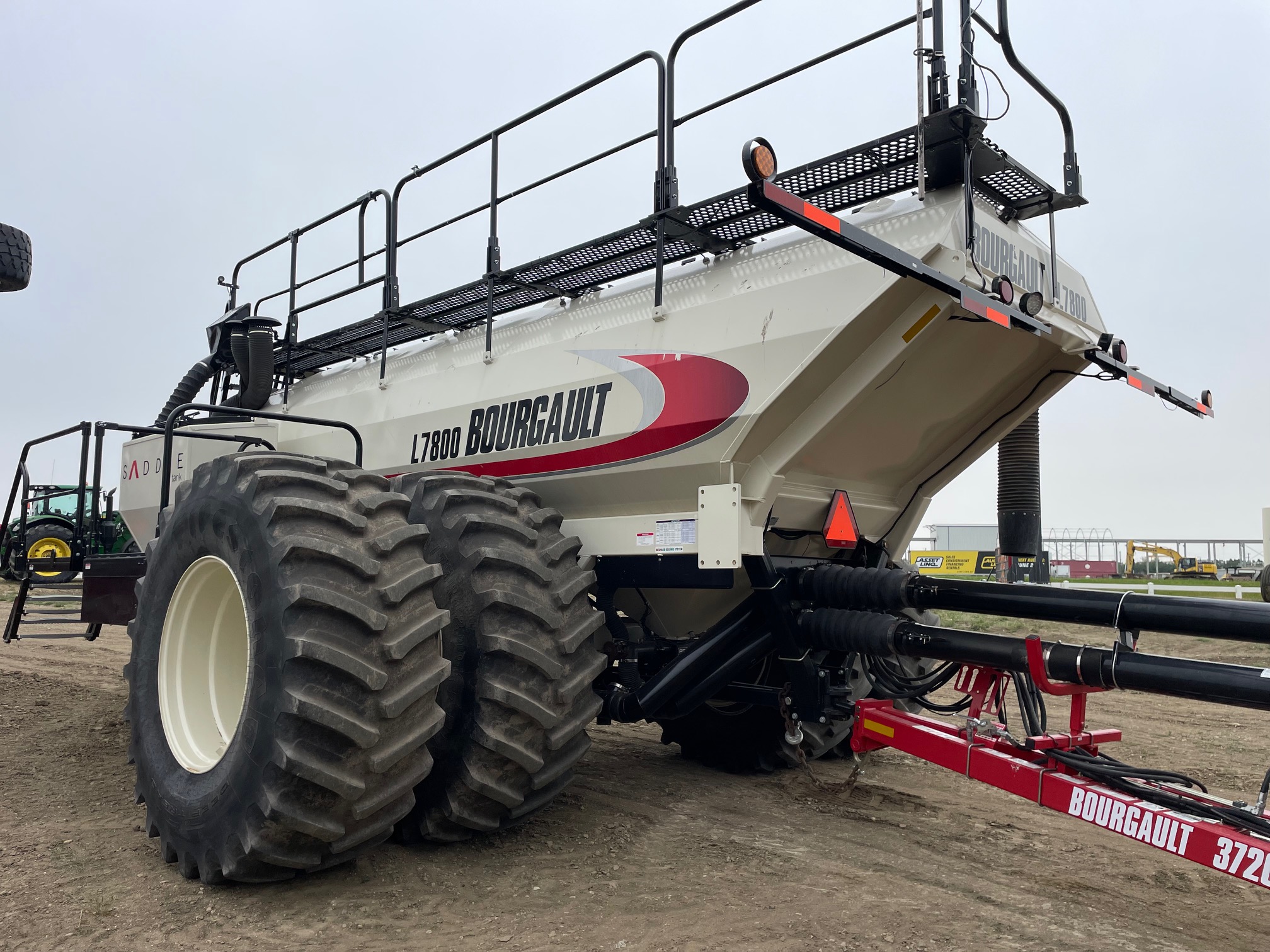 2018 Bourgault L7800 Air Tank/Cart