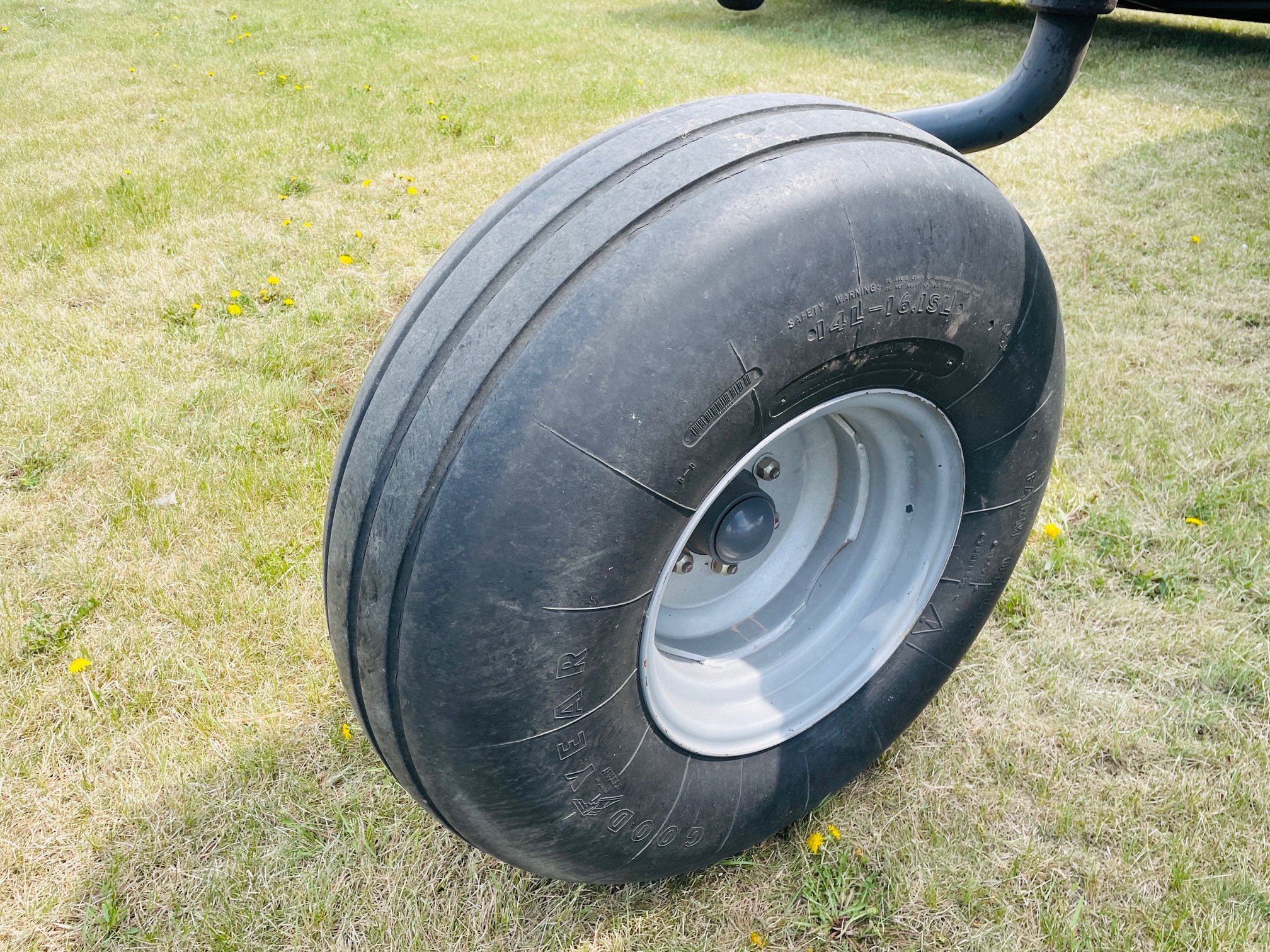 2012 Massey Ferguson WR9740 Swather