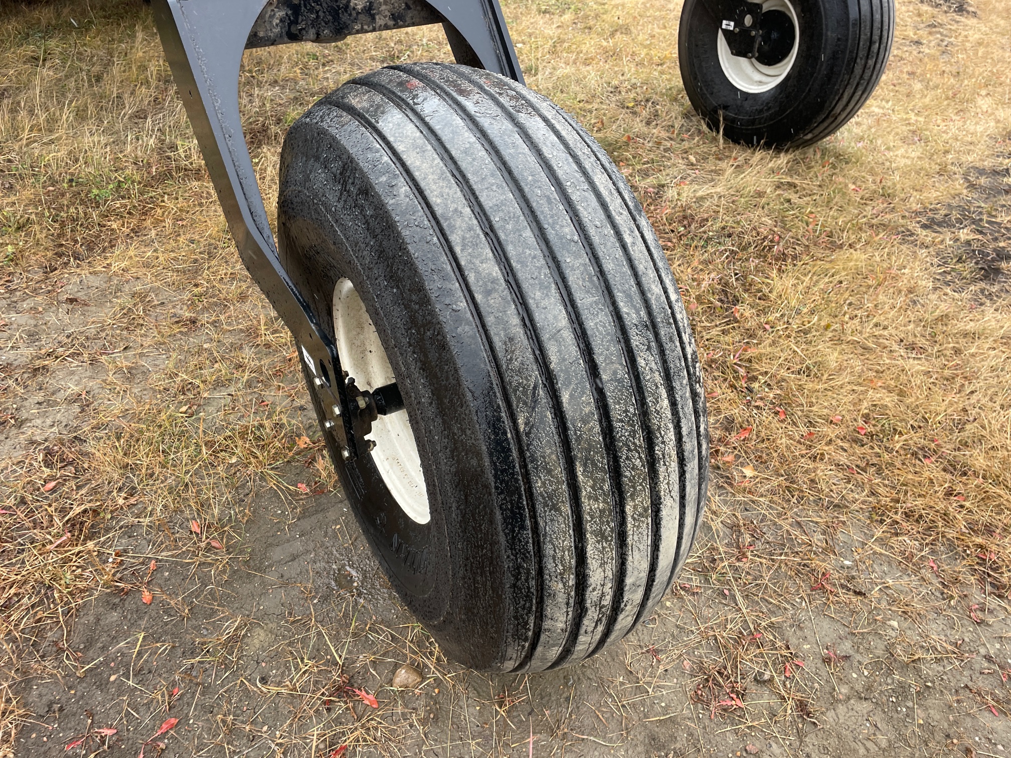 2014 MacDon M155 Swather