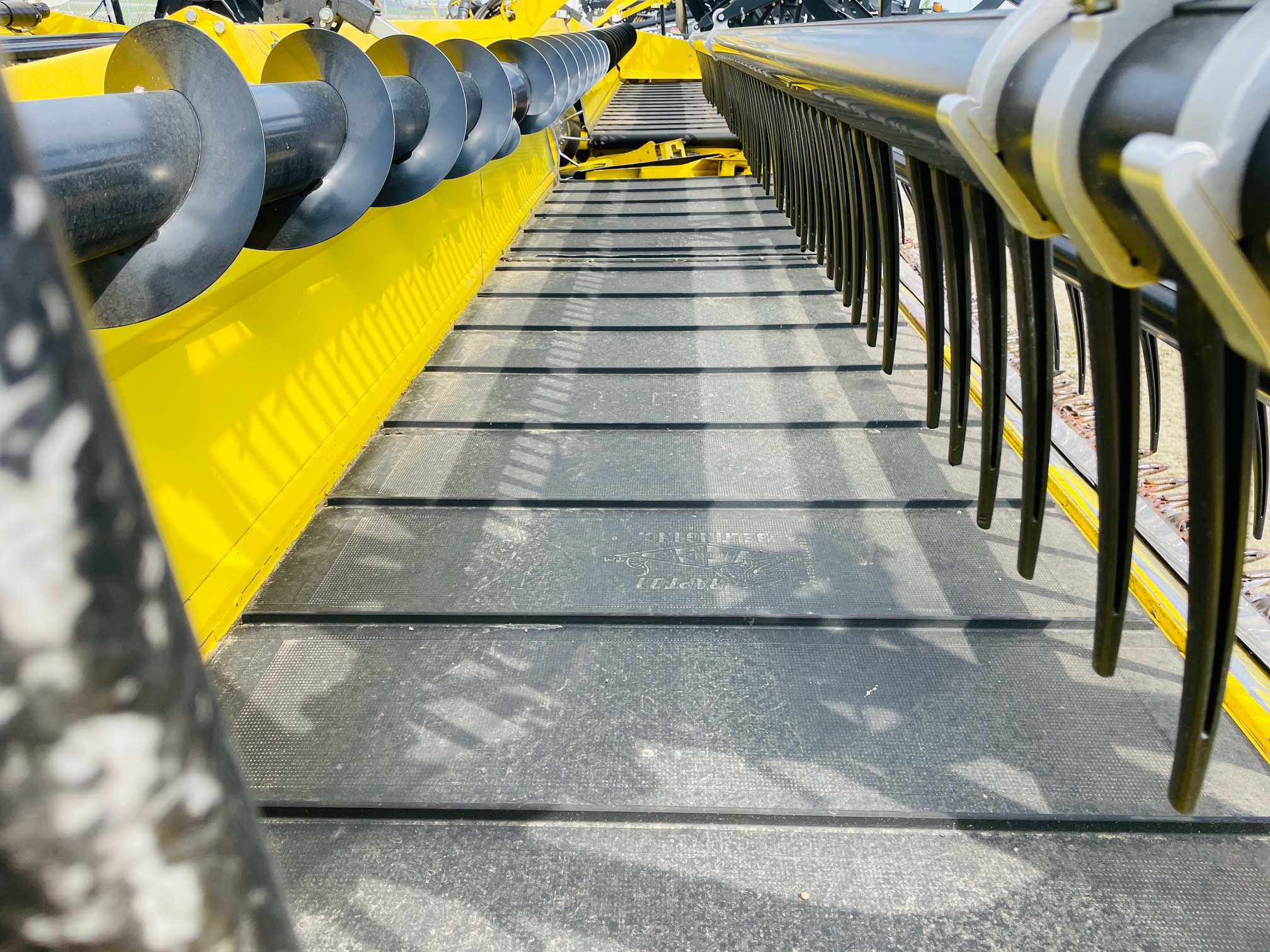 2015 Honey Bee AF236 Header