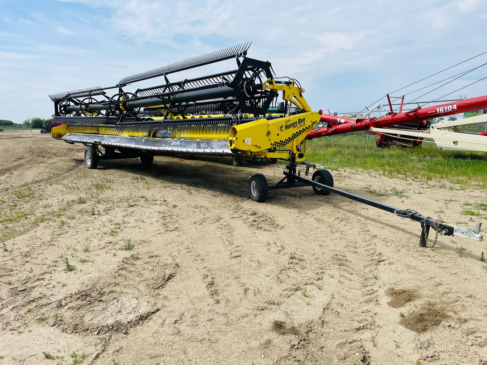 2015 Honey Bee AF236 Header