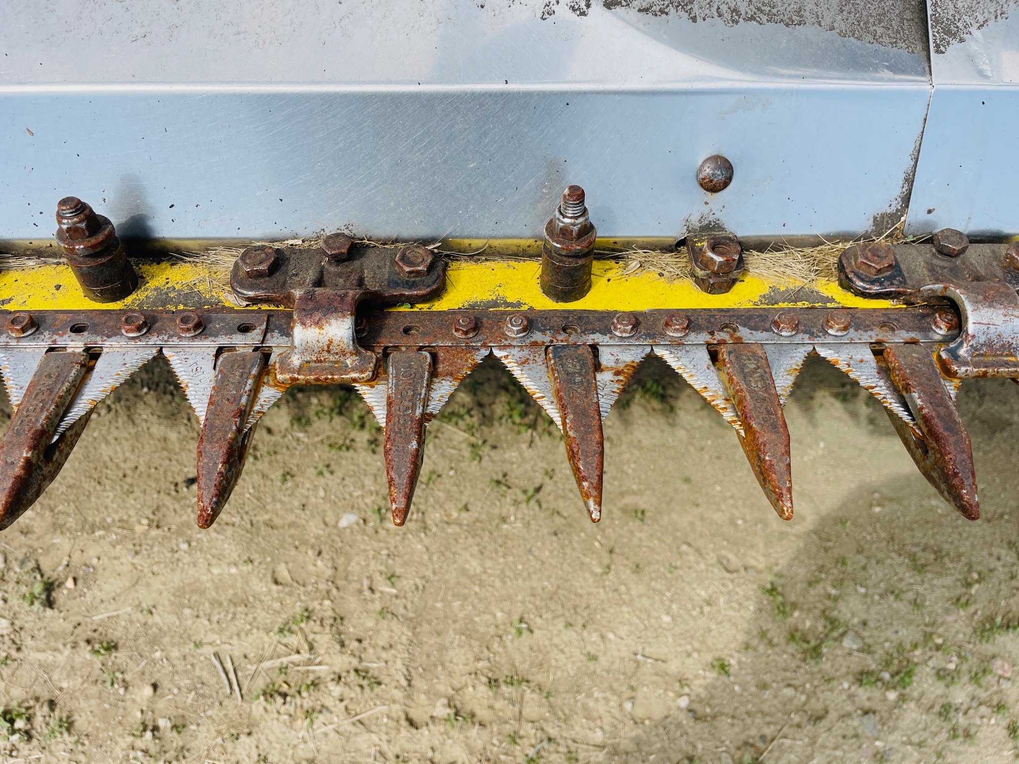 2015 Honey Bee AF236 Header