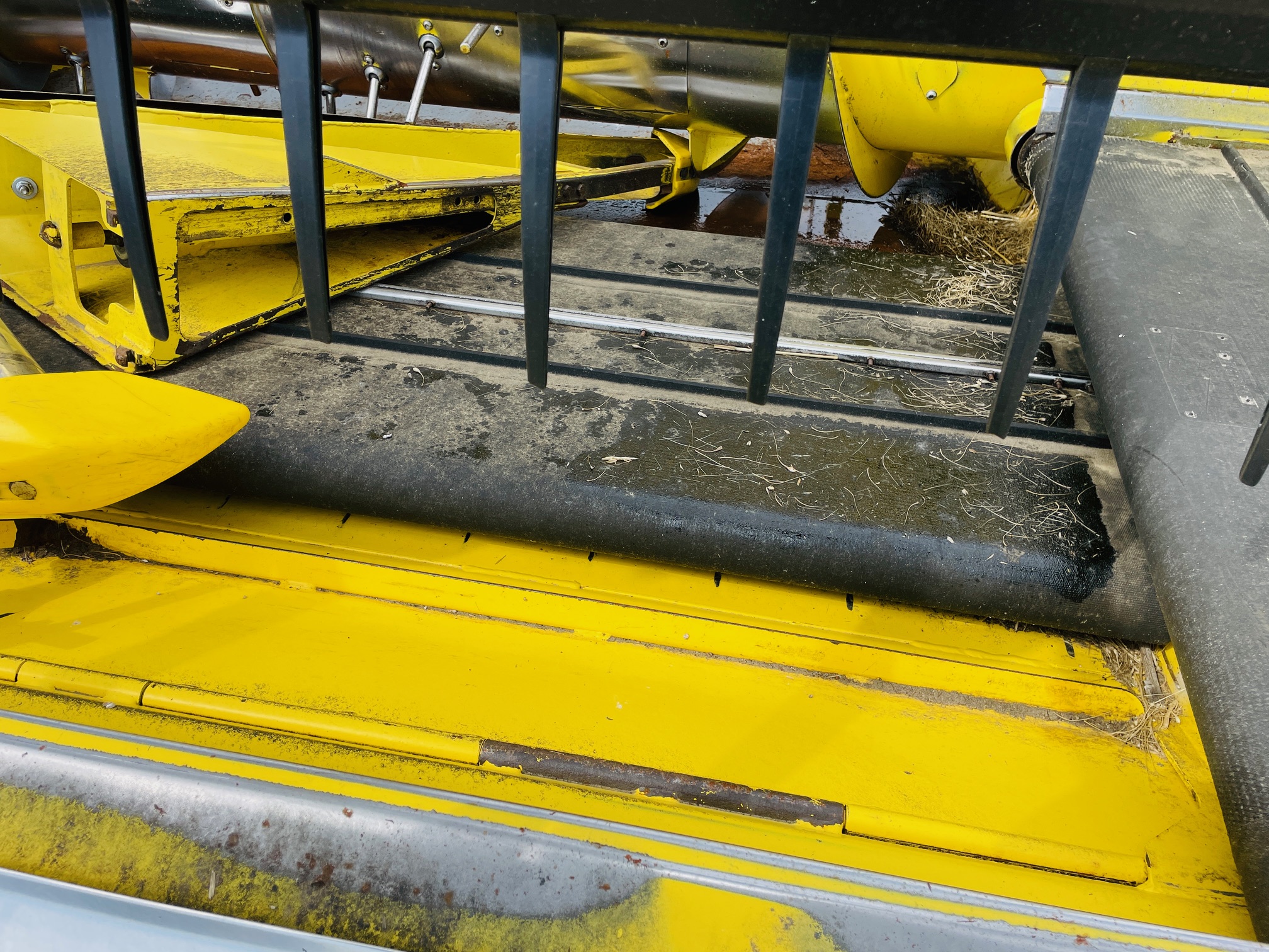 2015 Honey Bee AF236 Header