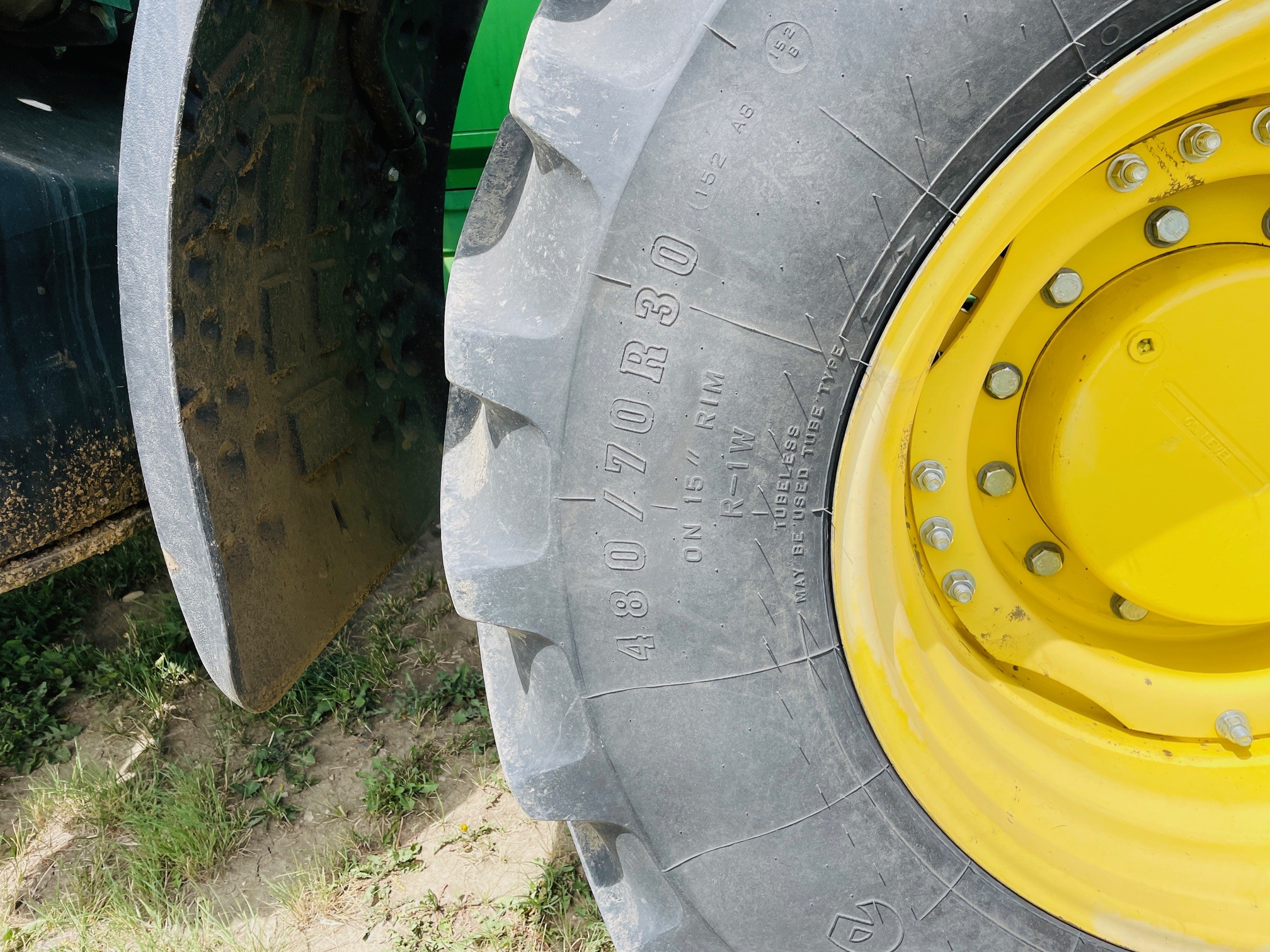 2014 John Deere 7210R Tractor