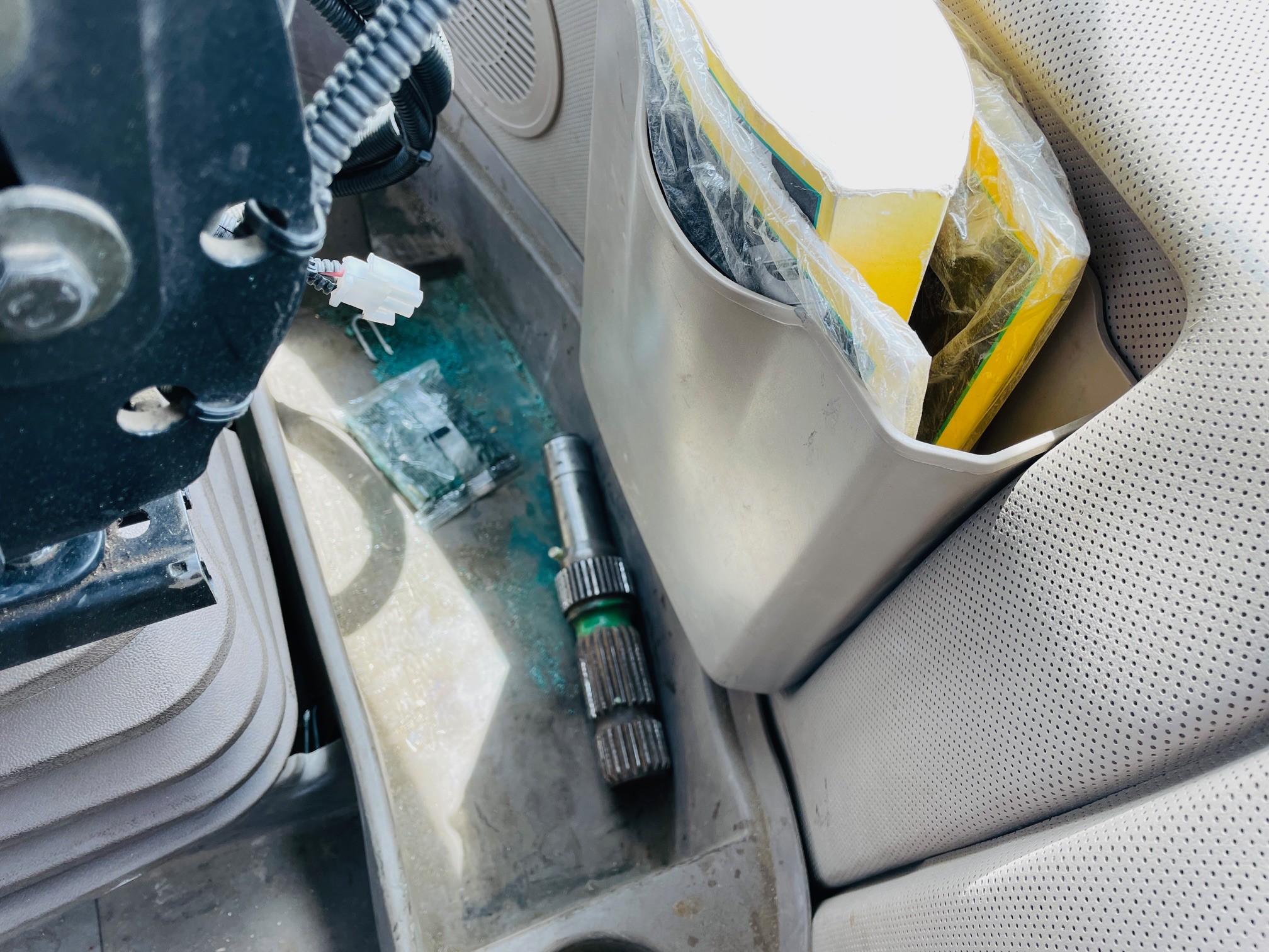 2014 John Deere 7210R Tractor