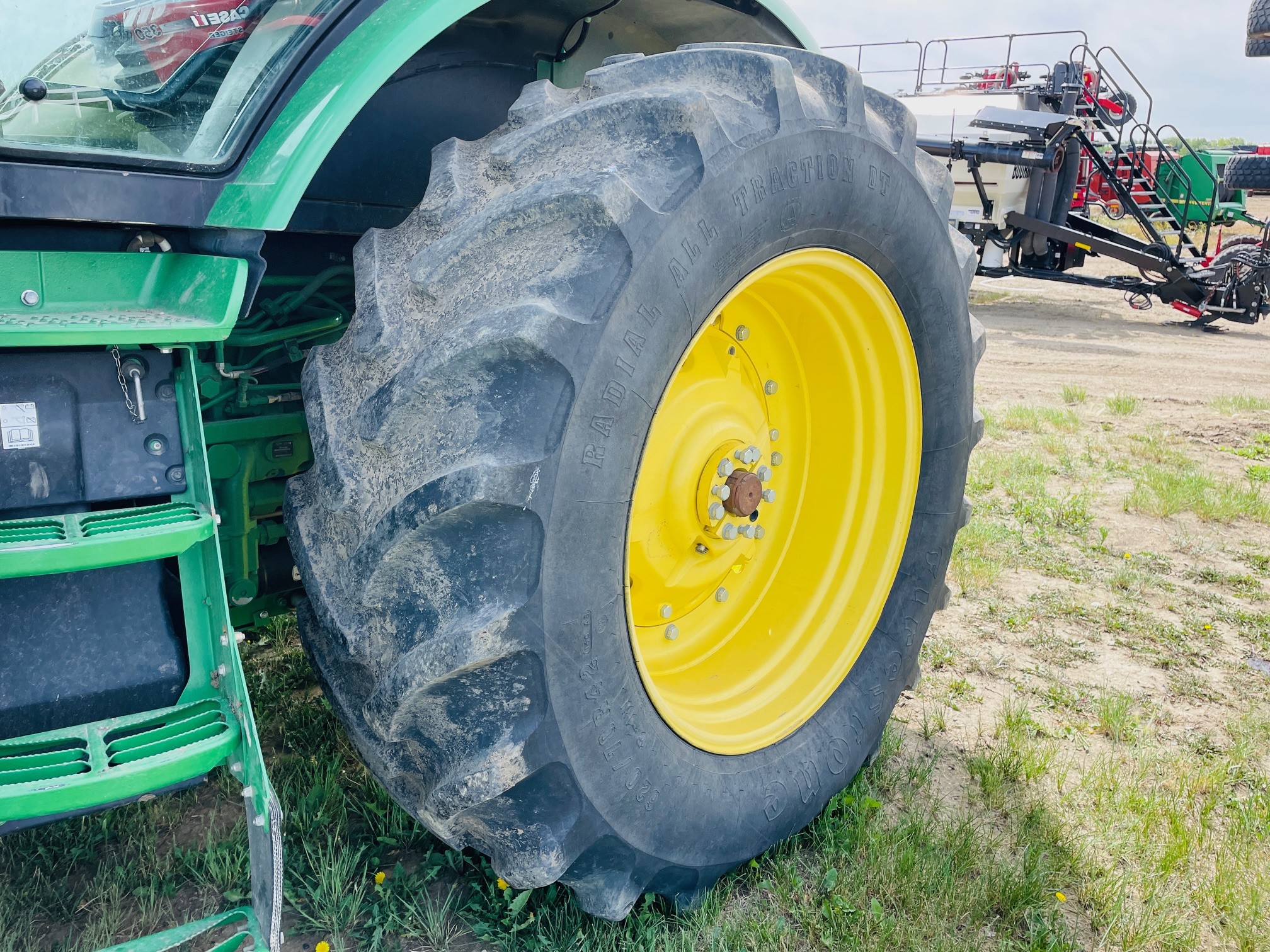 2014 John Deere 7210R Tractor