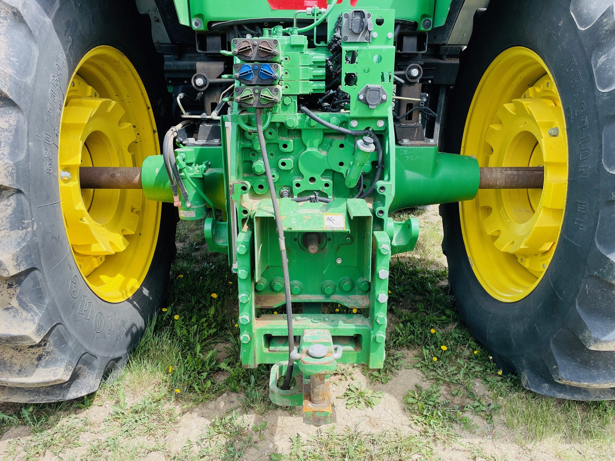 2014 John Deere 7210R Tractor