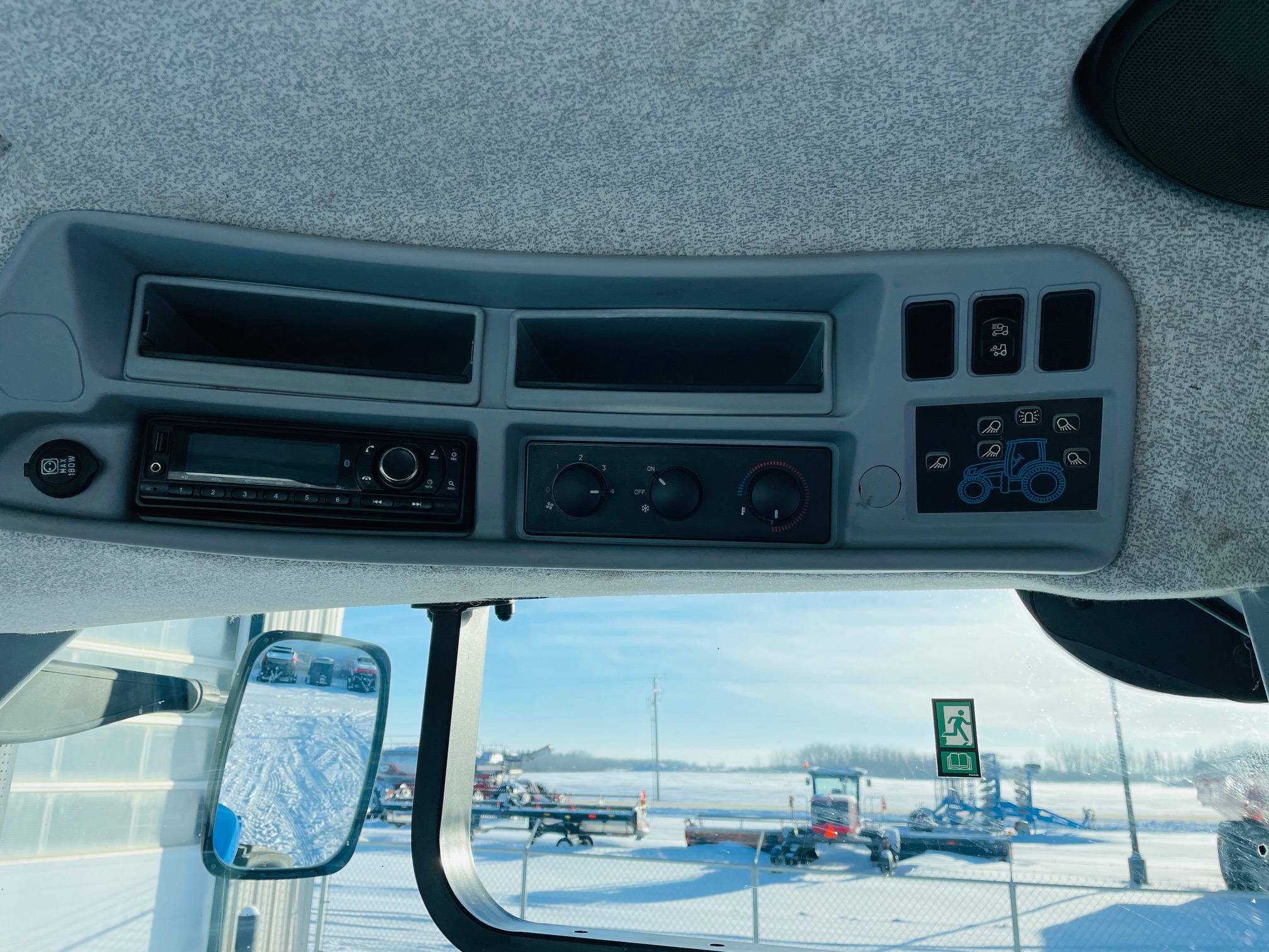 2021 New Holland T7.230 Tractor Loader