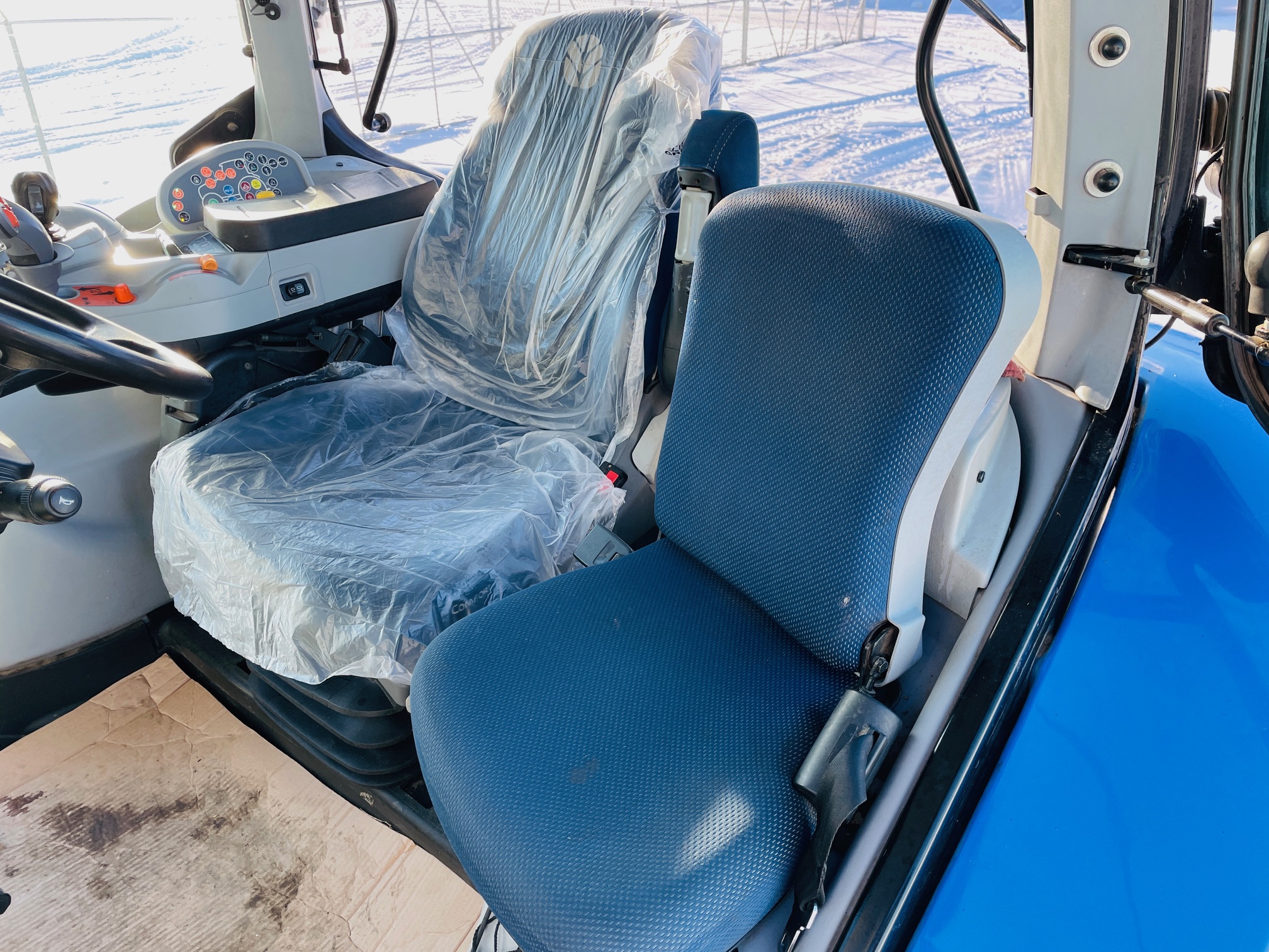 2021 New Holland T7.230 Tractor Loader