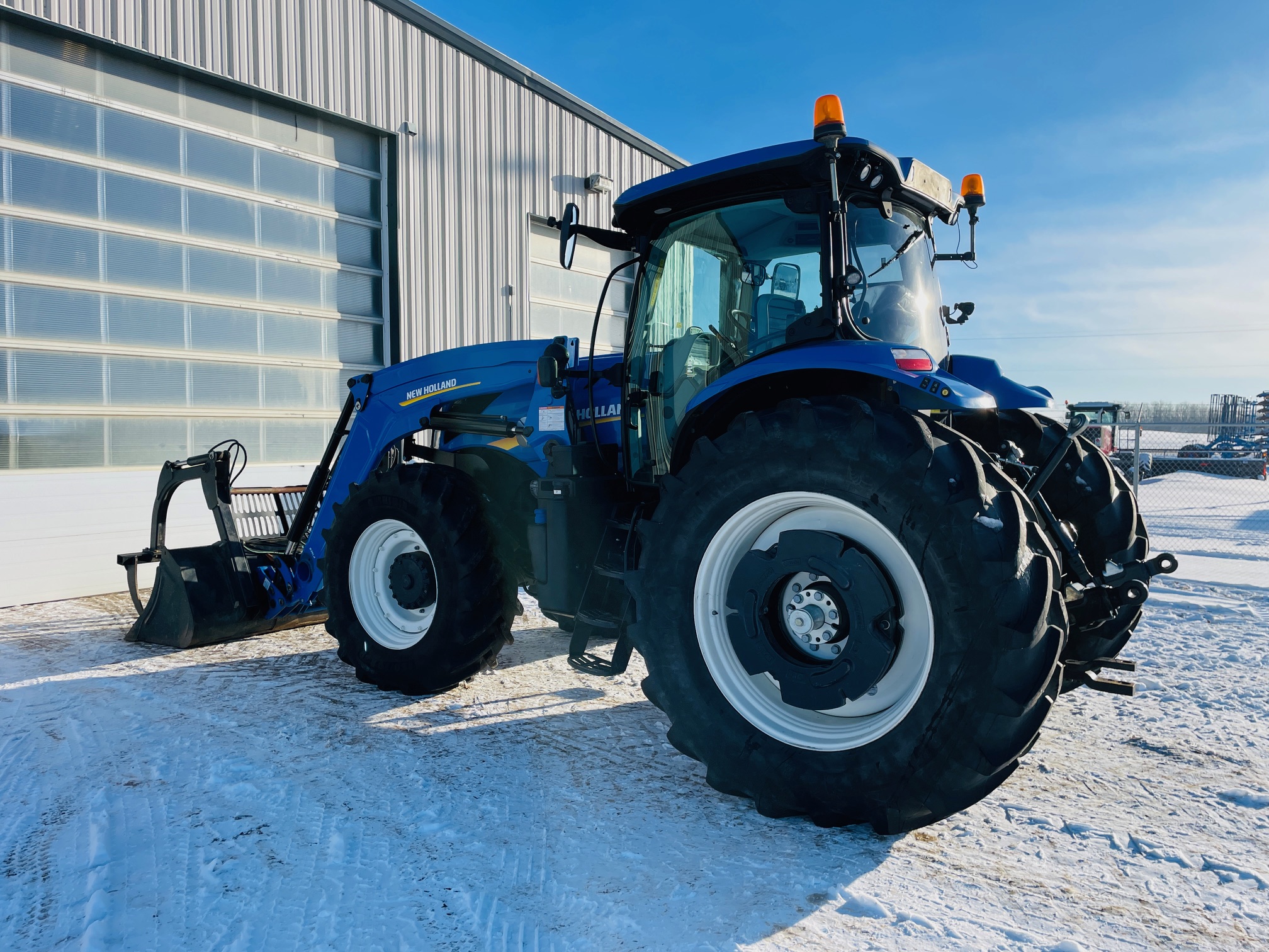 2021 New Holland T7.230 Tractor Loader