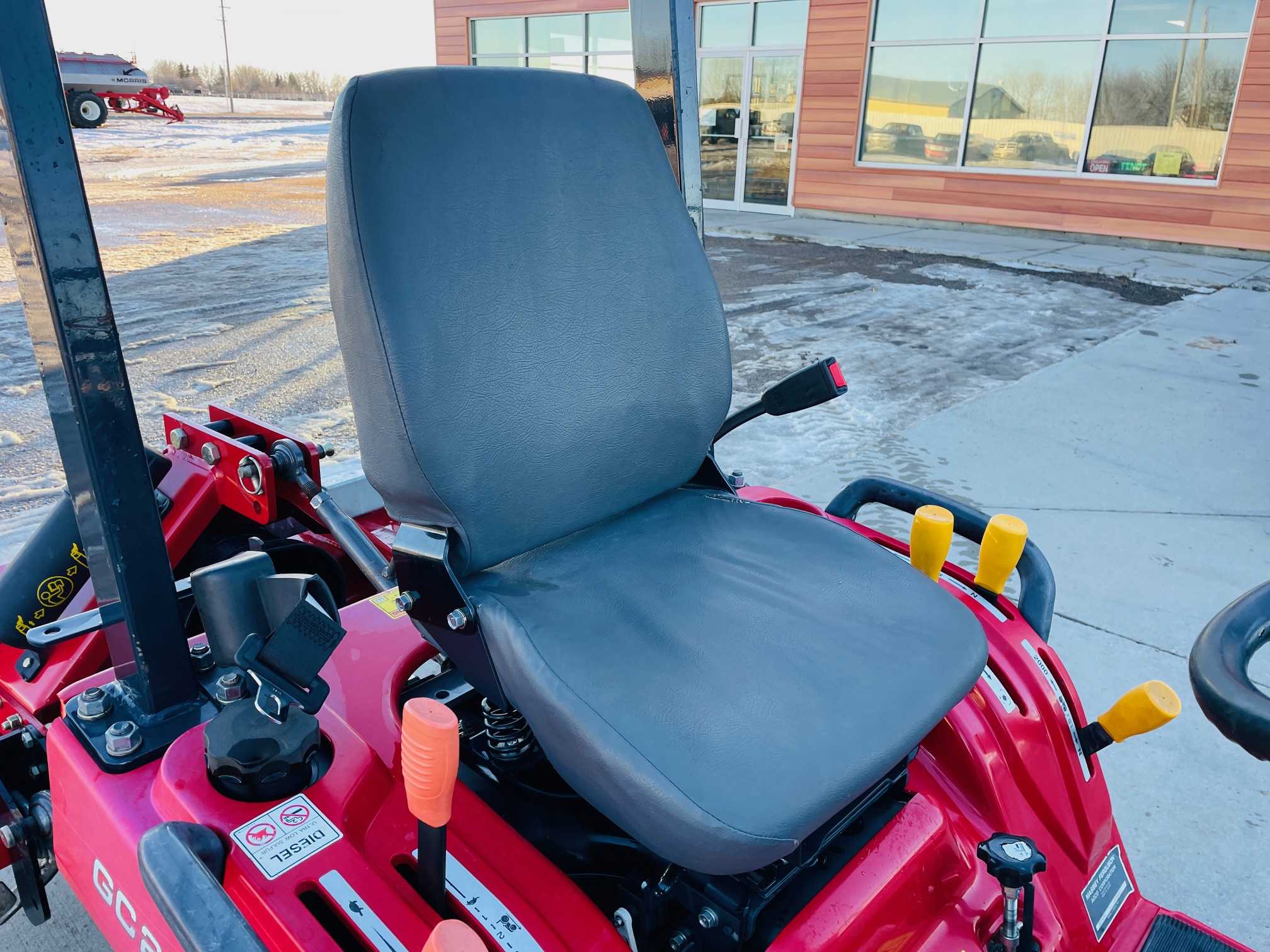 2012 Massey Ferguson GC2400L Tractor Compact
