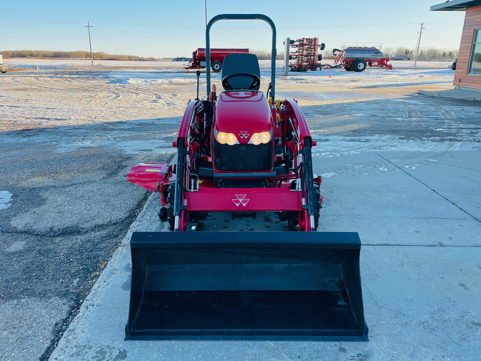 2012 Massey Ferguson GC2400L Tractor Compact