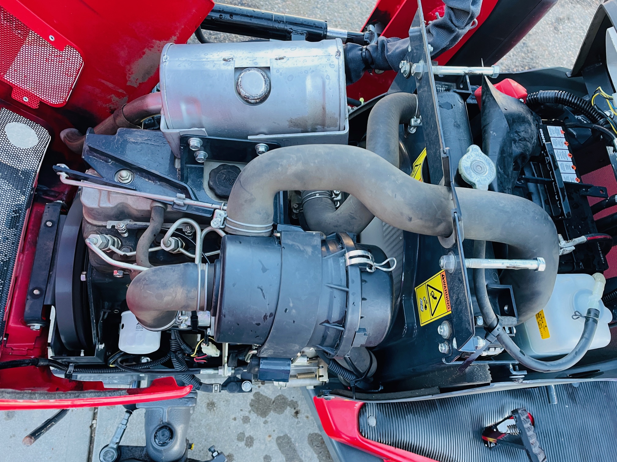 2012 Massey Ferguson GC2400L Tractor Compact