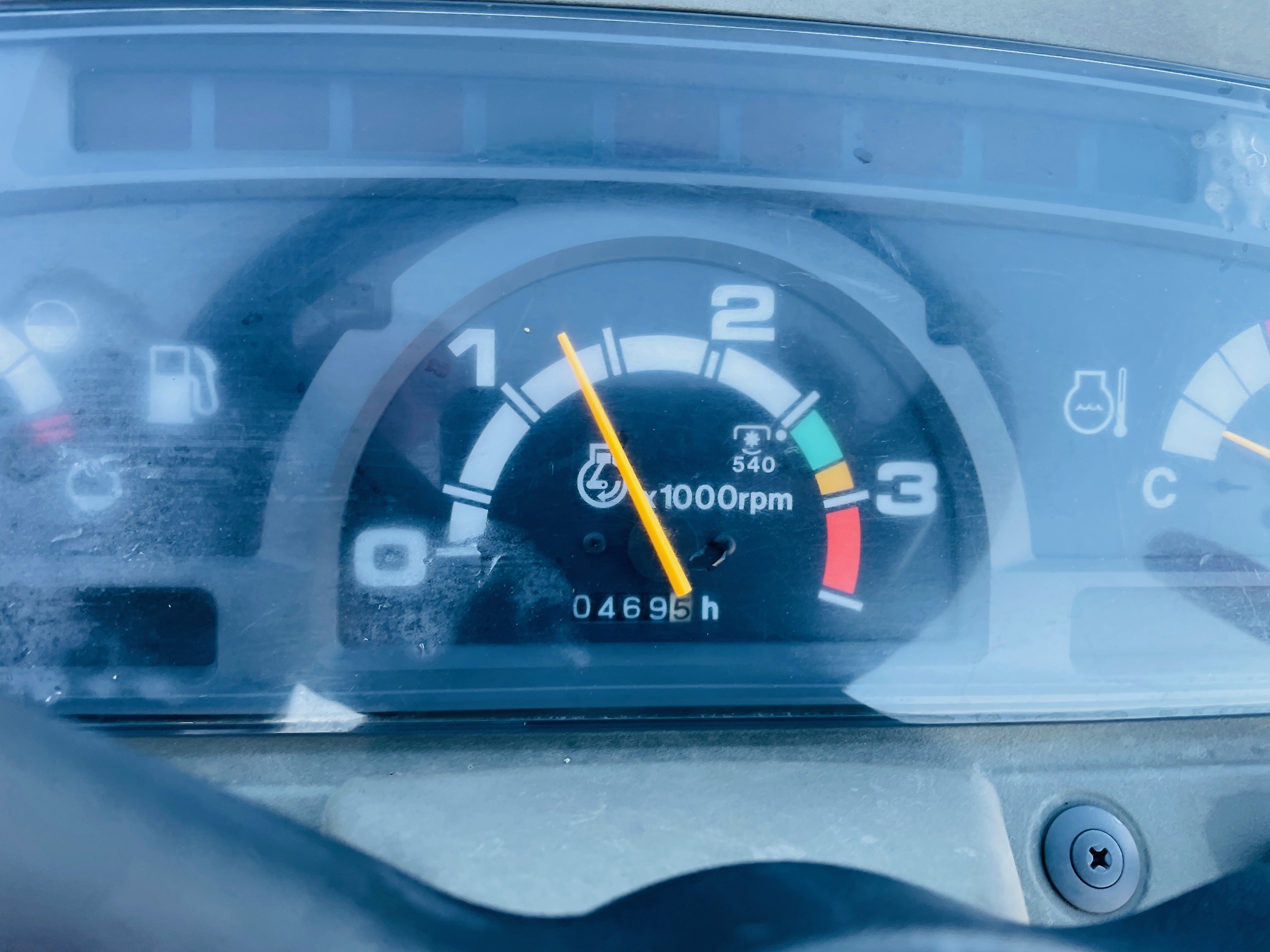 2012 Massey Ferguson GC2400L Tractor Compact