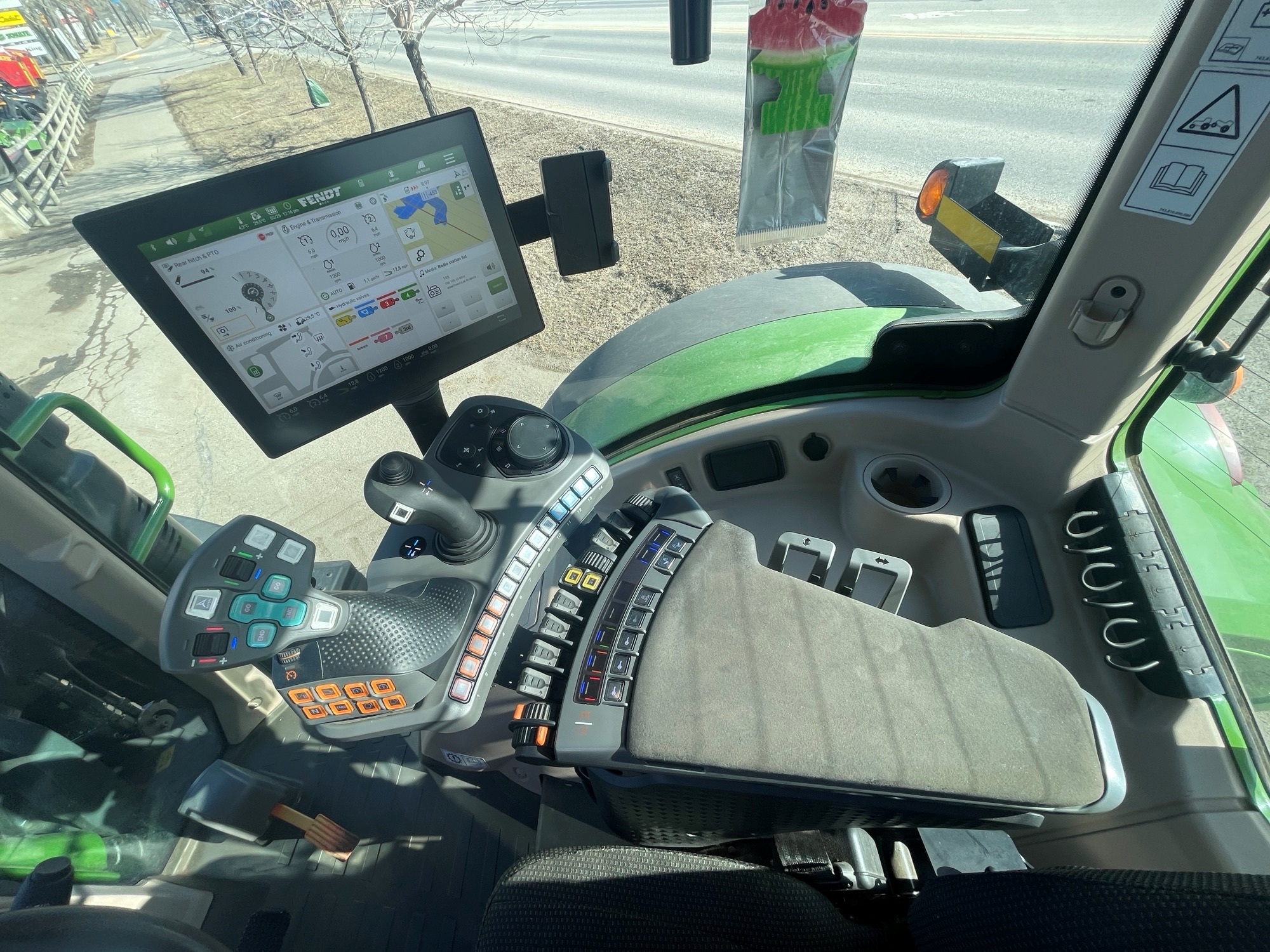 2022 Fendt 724G6 Tractor