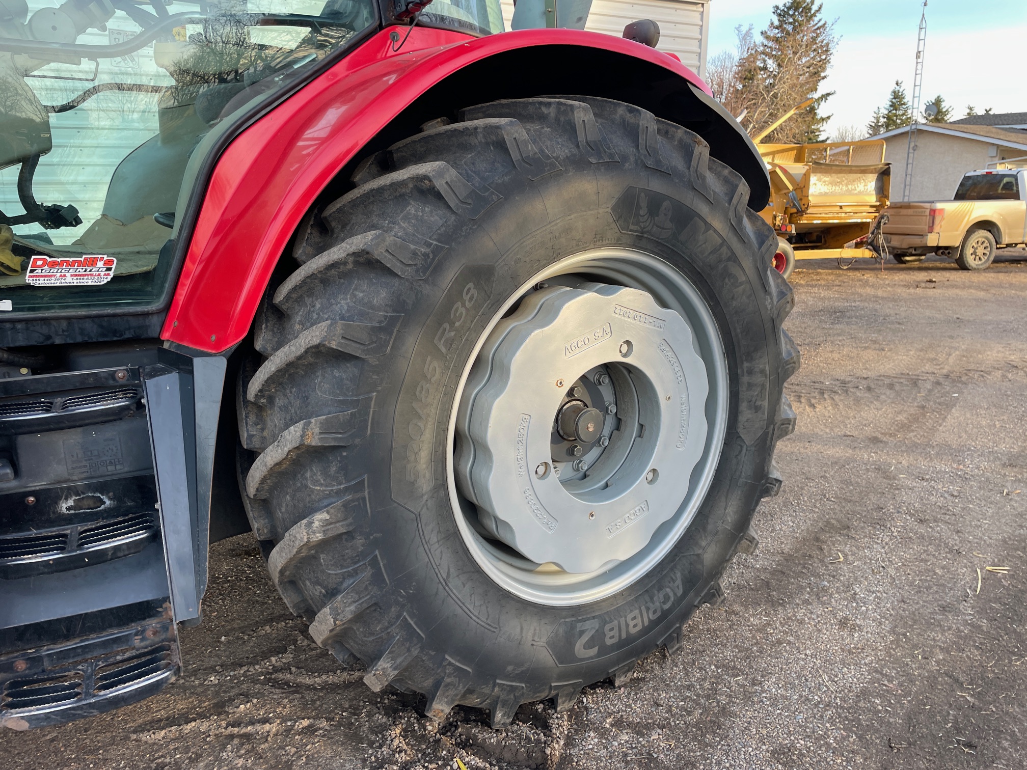 2013 Massey Ferguson 7618 Tractor