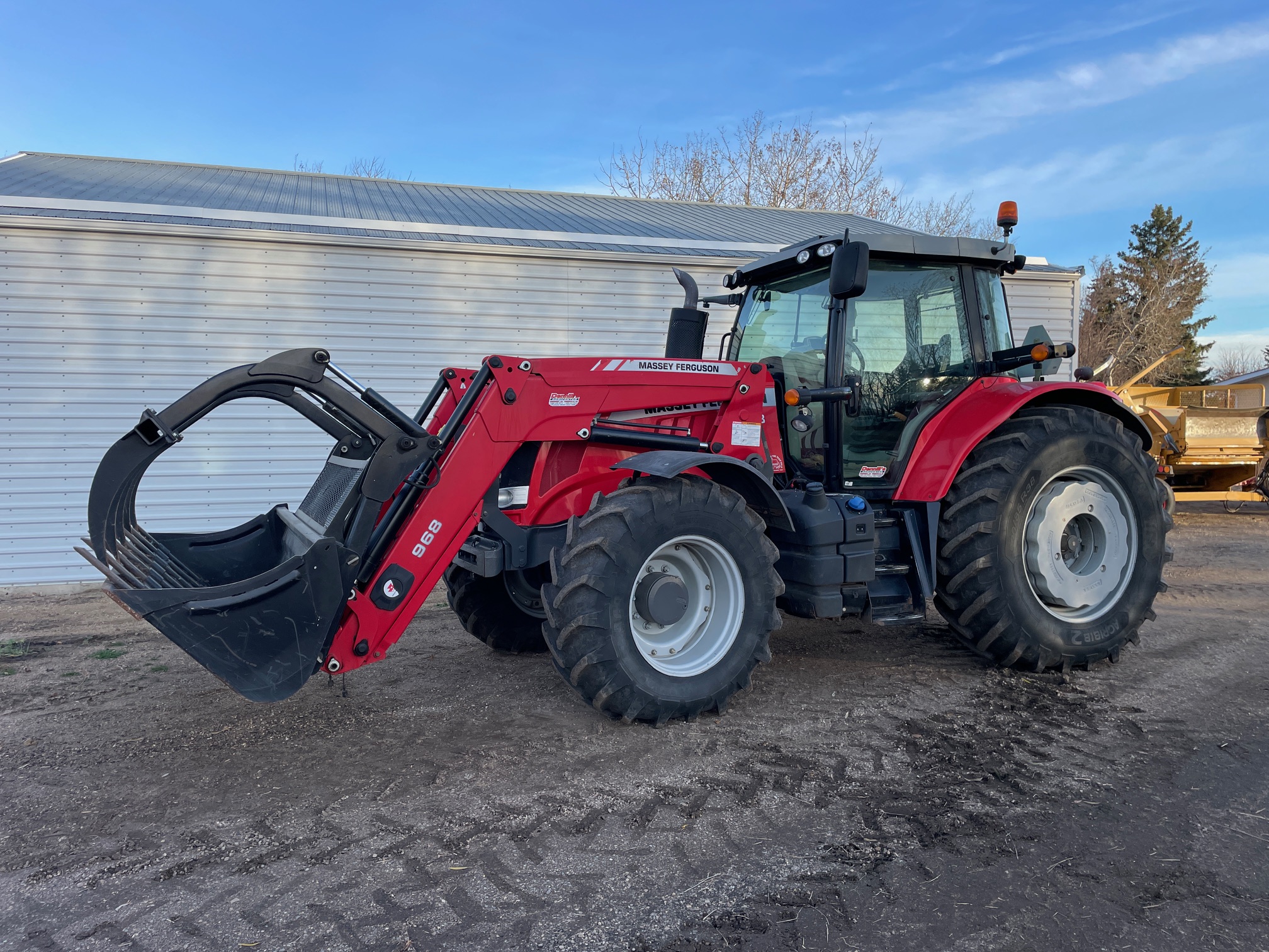 2013 Massey Ferguson 7618 Tractor