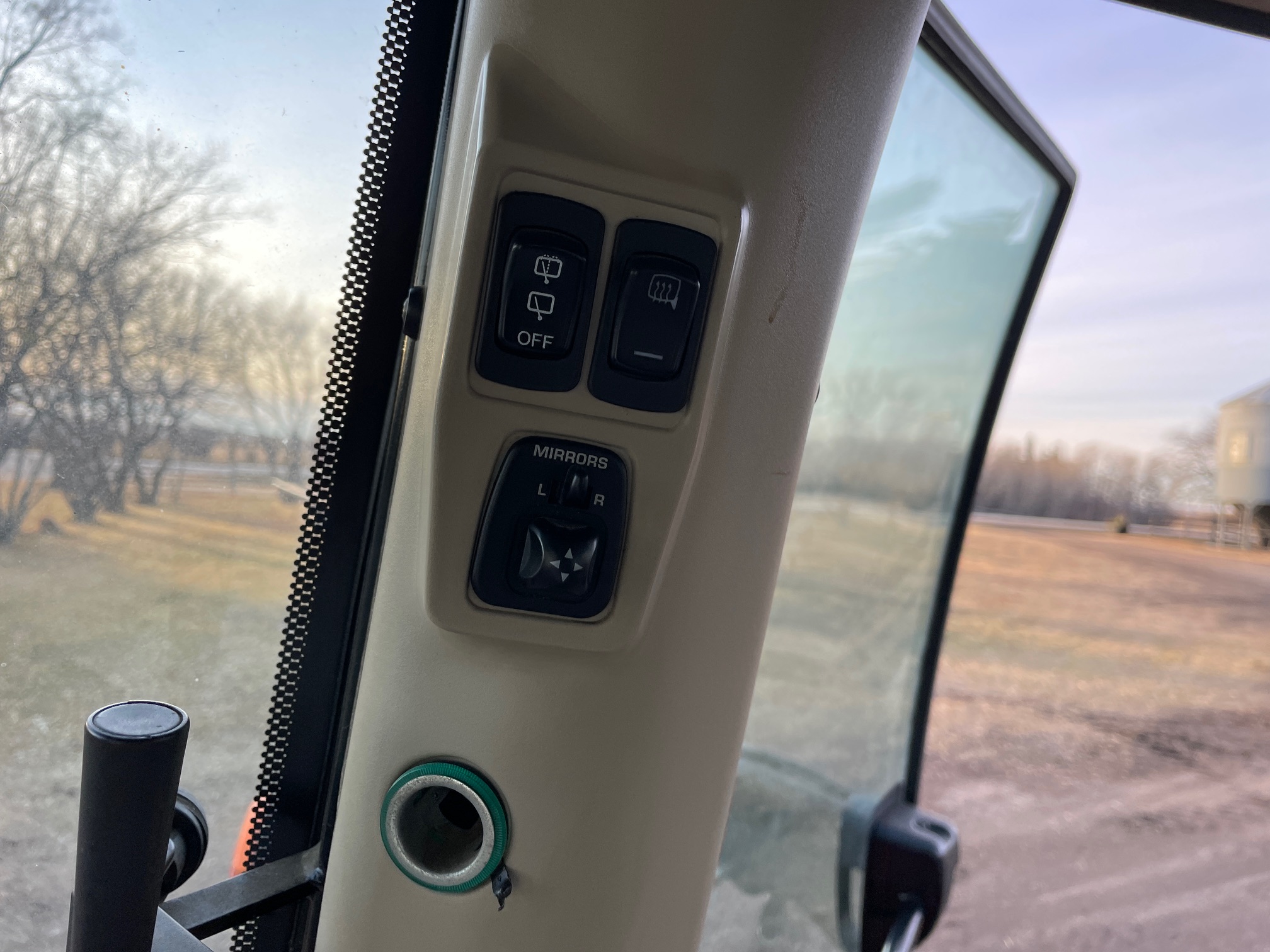 2013 Massey Ferguson 7618 Tractor