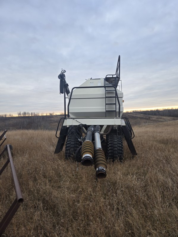 1998 Bourgault 4350 Air Tank/Cart