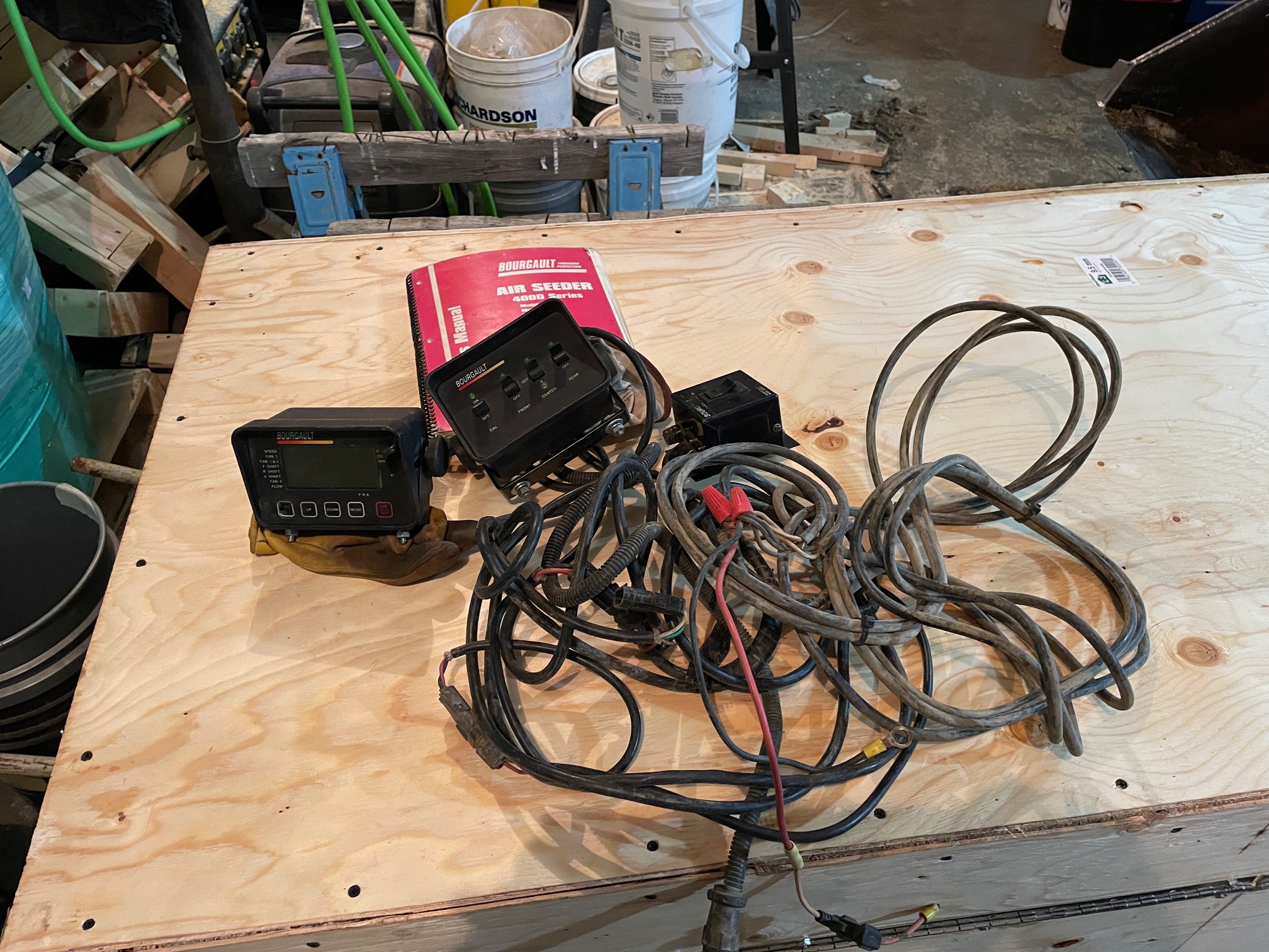 1998 Bourgault 4350 Air Tank/Cart