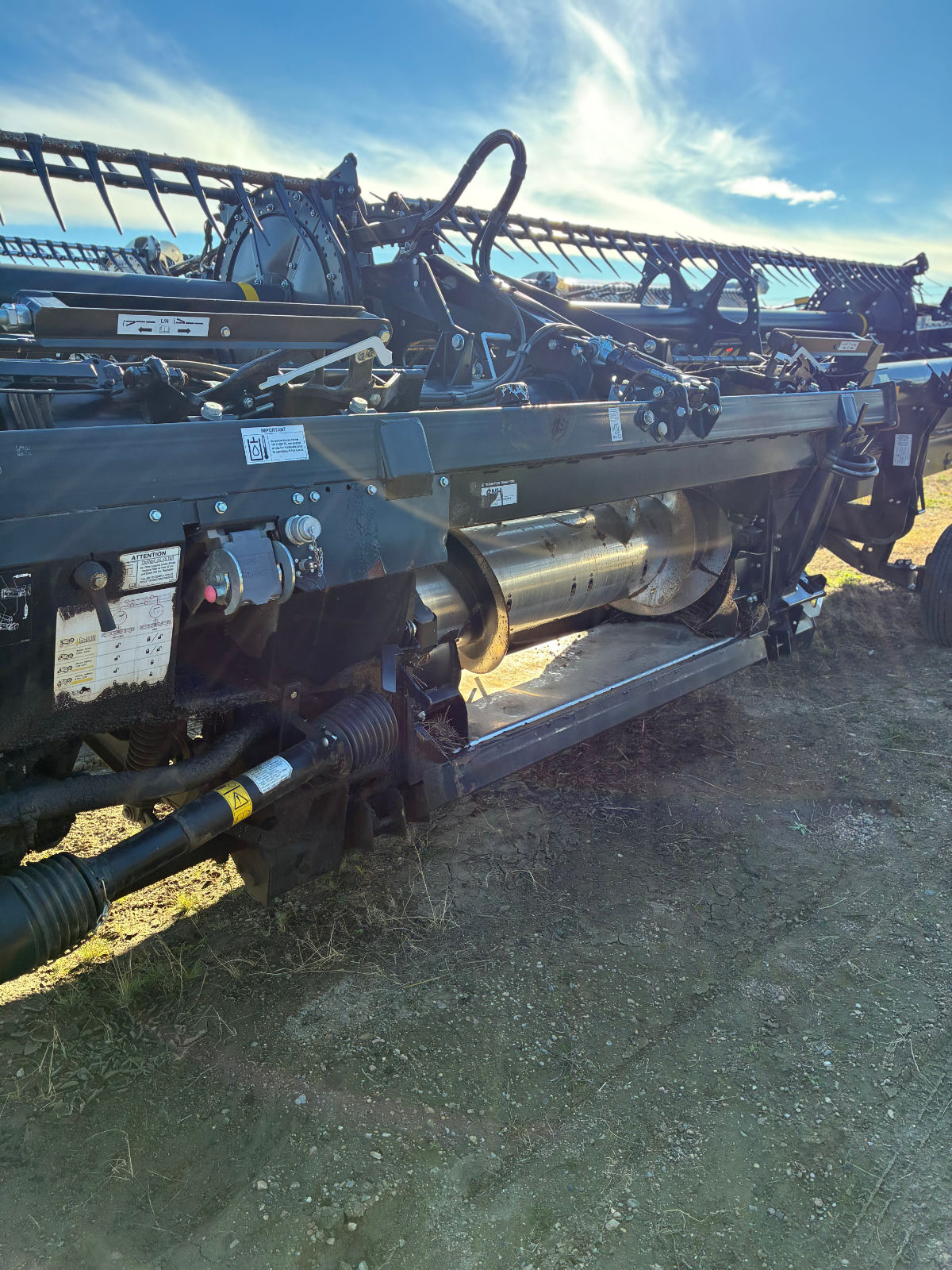 2018 MacDon FD75-35 Header Combine