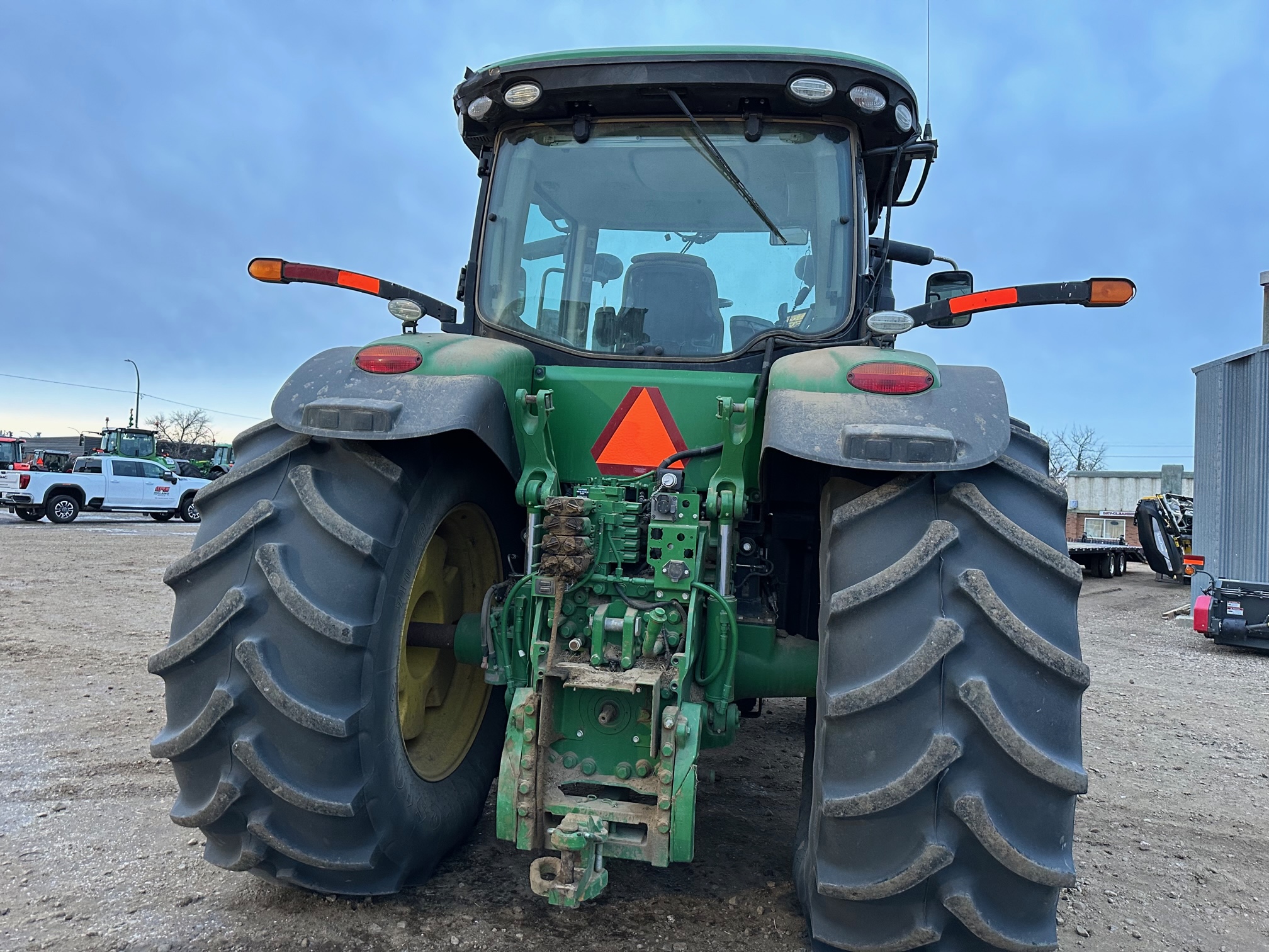 2015 John Deere 7230R Tractor