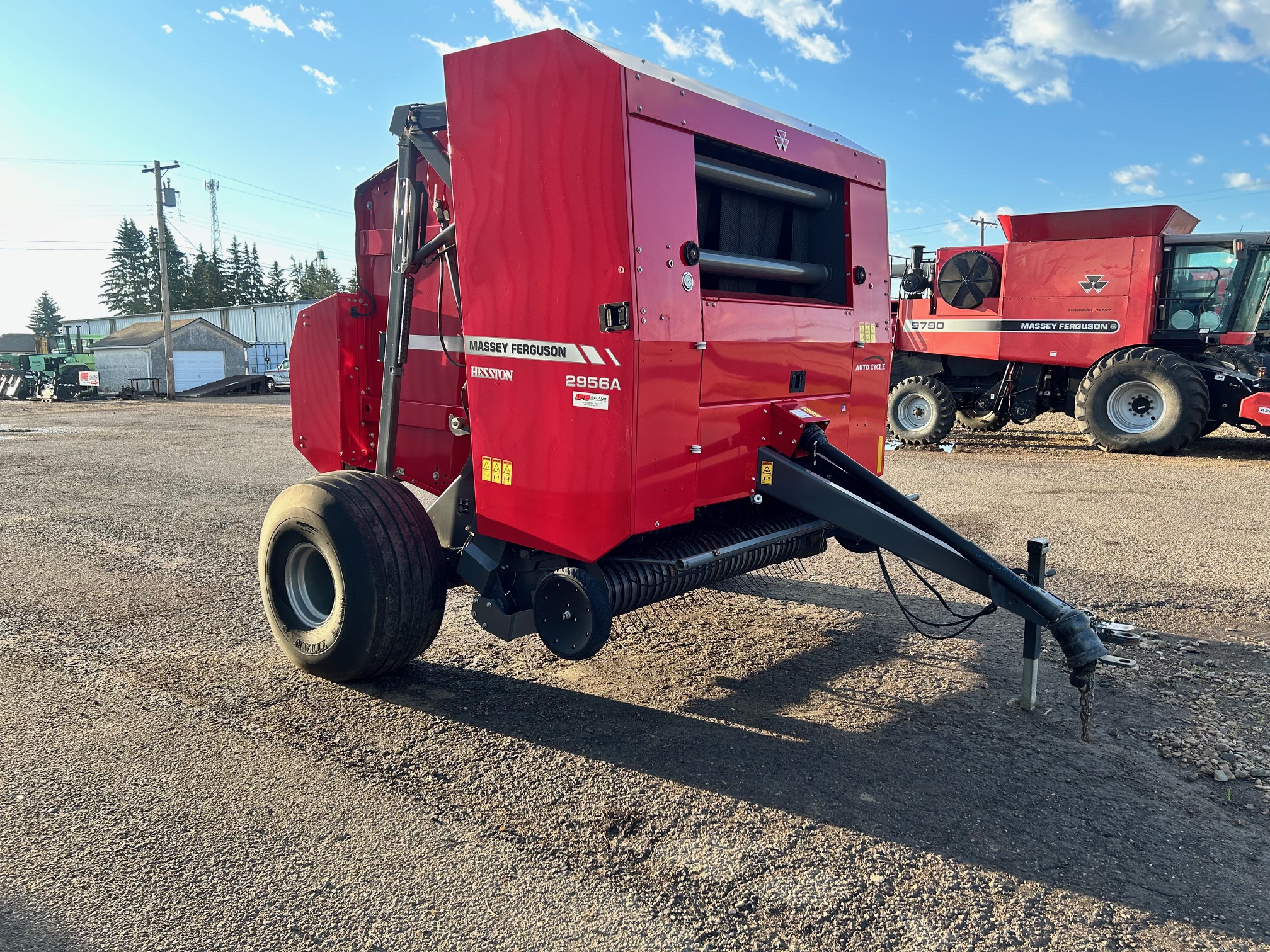 2017 Massey Ferguson 2956A Baler/Round