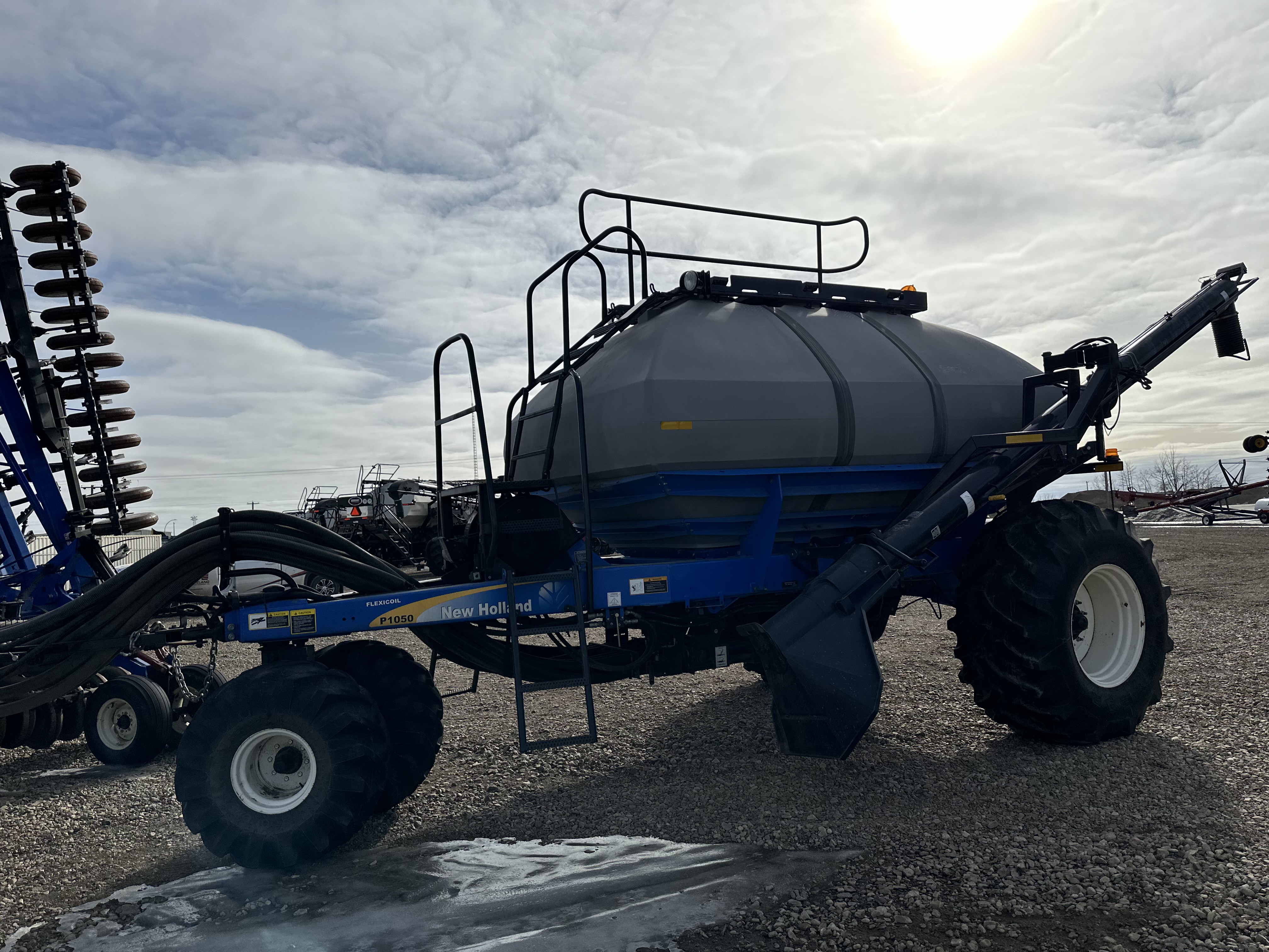 2009 New Holland P2050 Air Drill